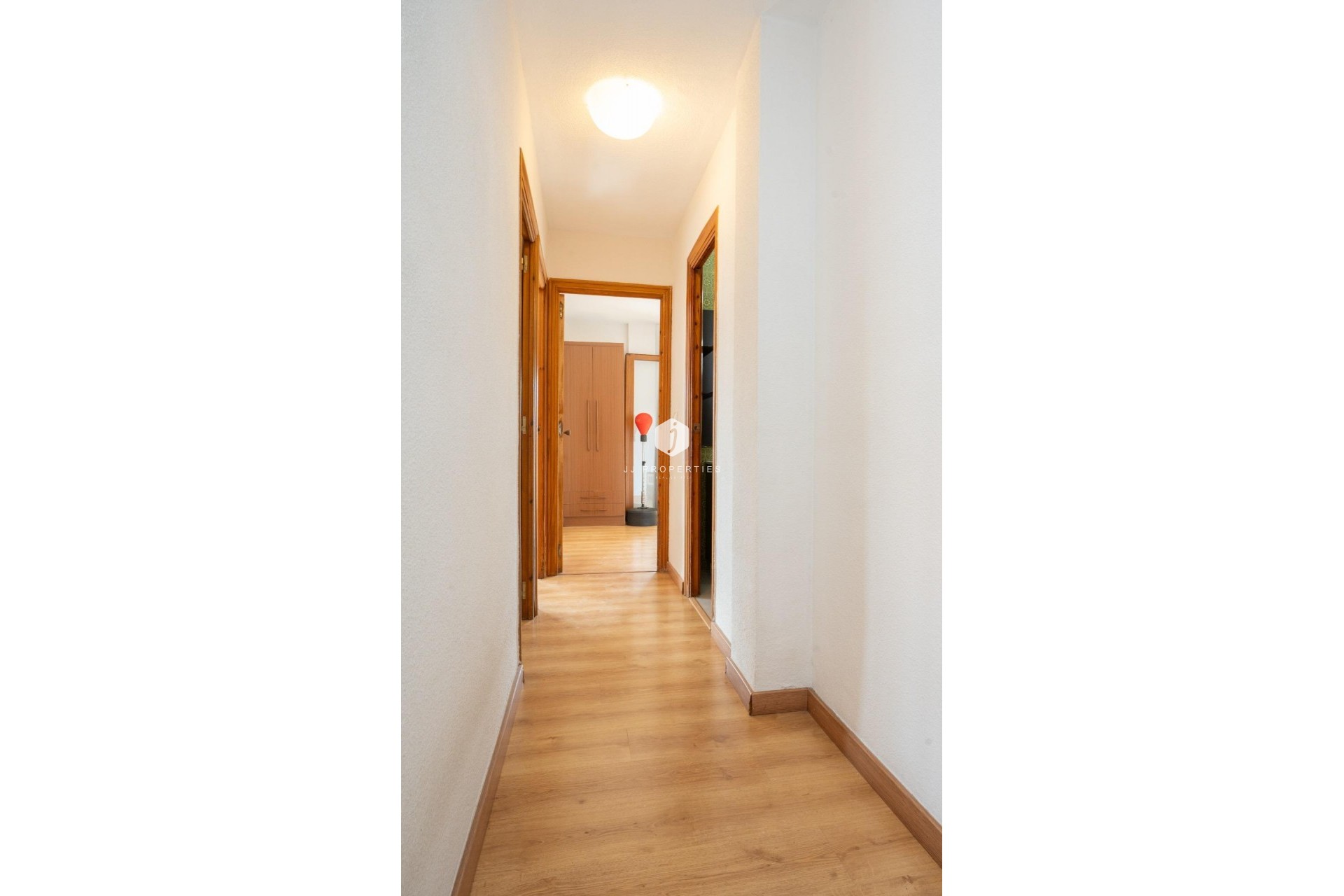 Segunda mano - Apartamento / piso -
Torrevieja - El Acequión - Los Náufragos