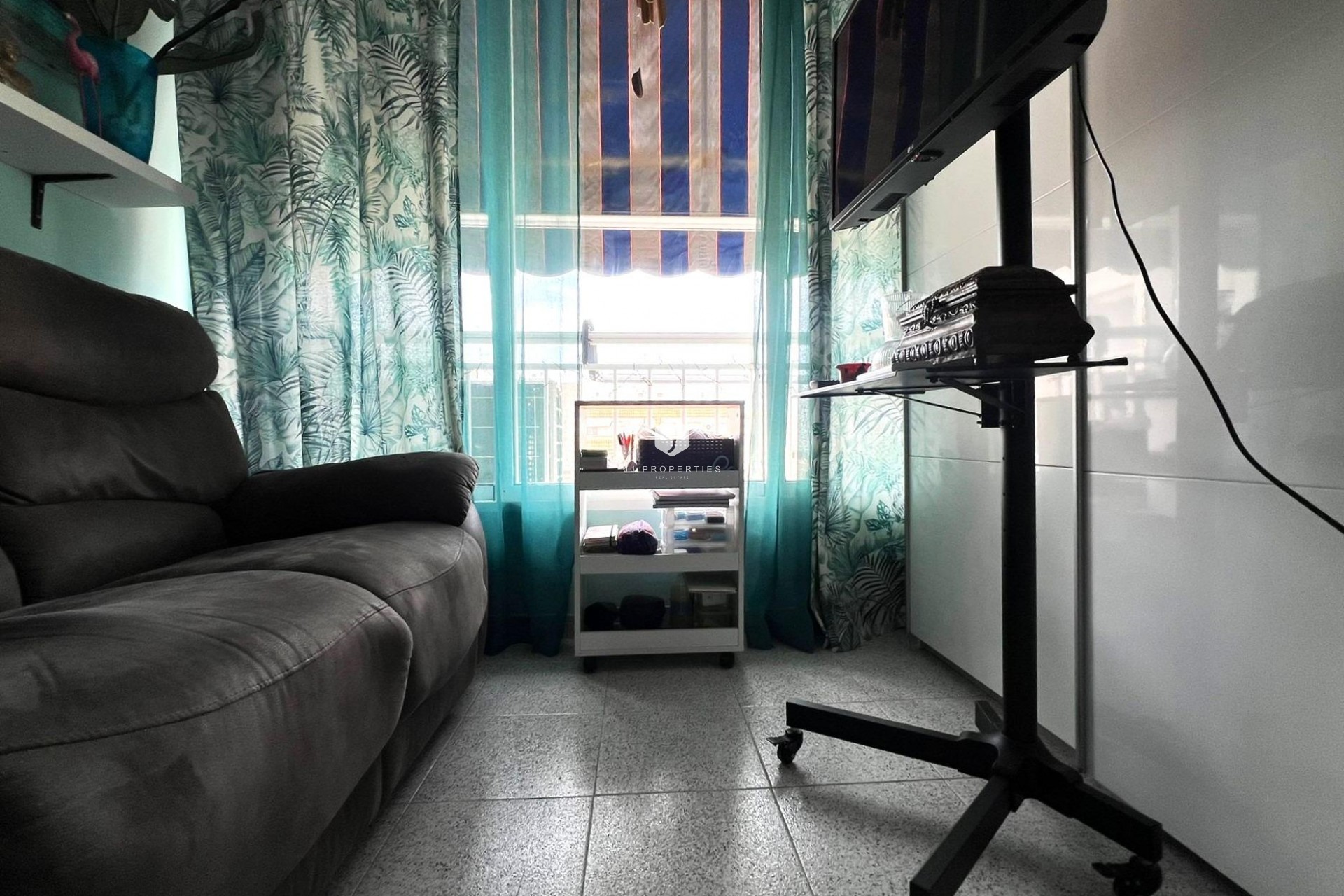 Segunda mano - Apartamento / piso -
Torrevieja - El molino