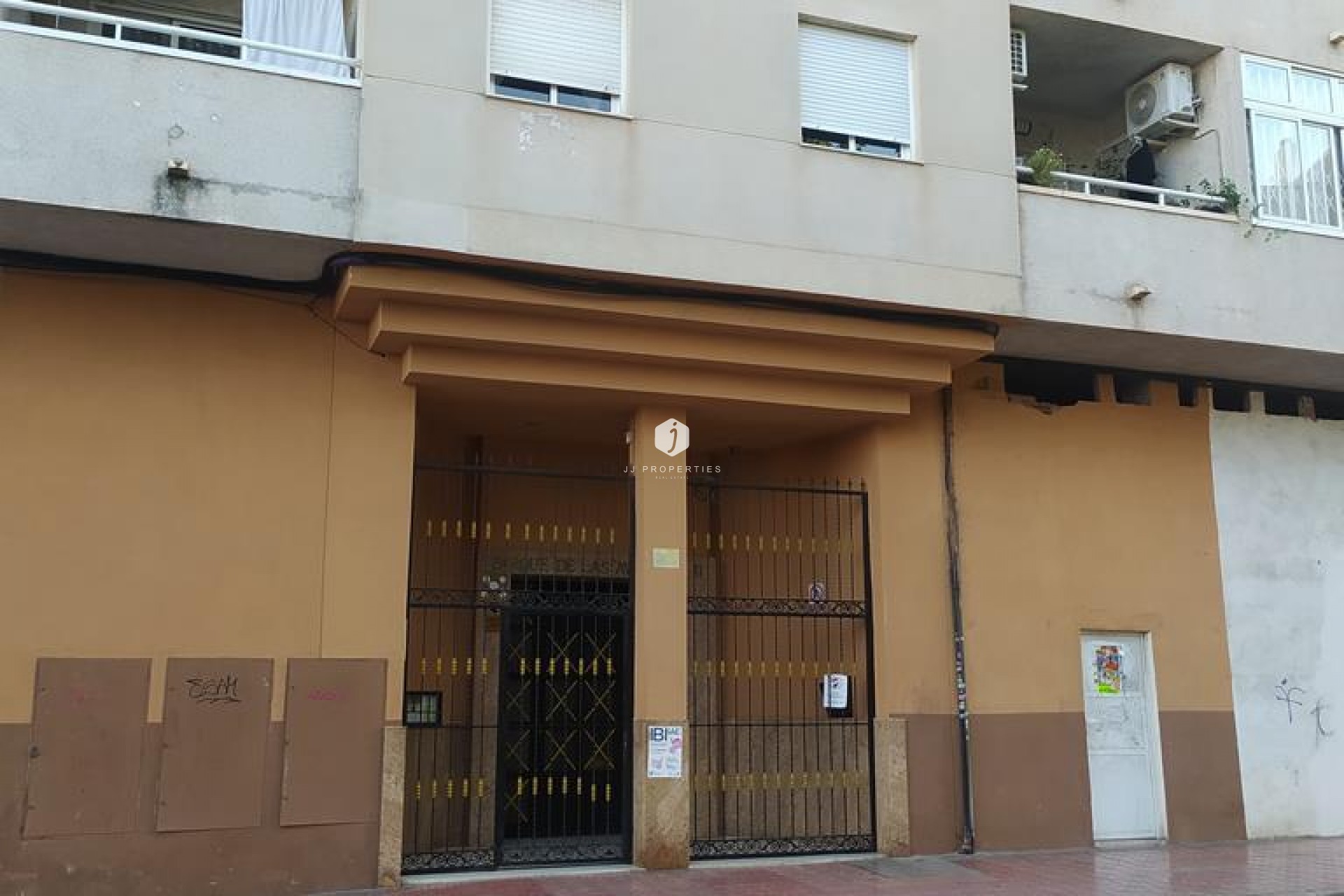 Segunda mano - Apartamento / piso -
Torrevieja - El molino