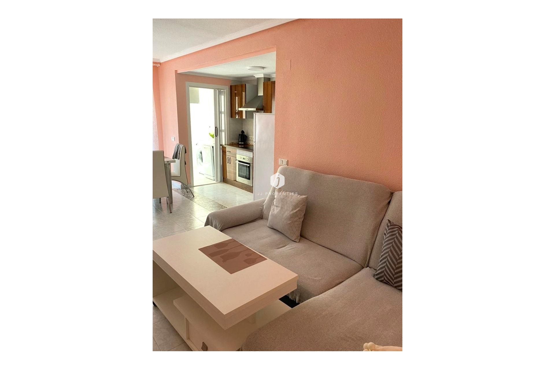Segunda mano - Apartamento / piso -
Torrevieja - El molino