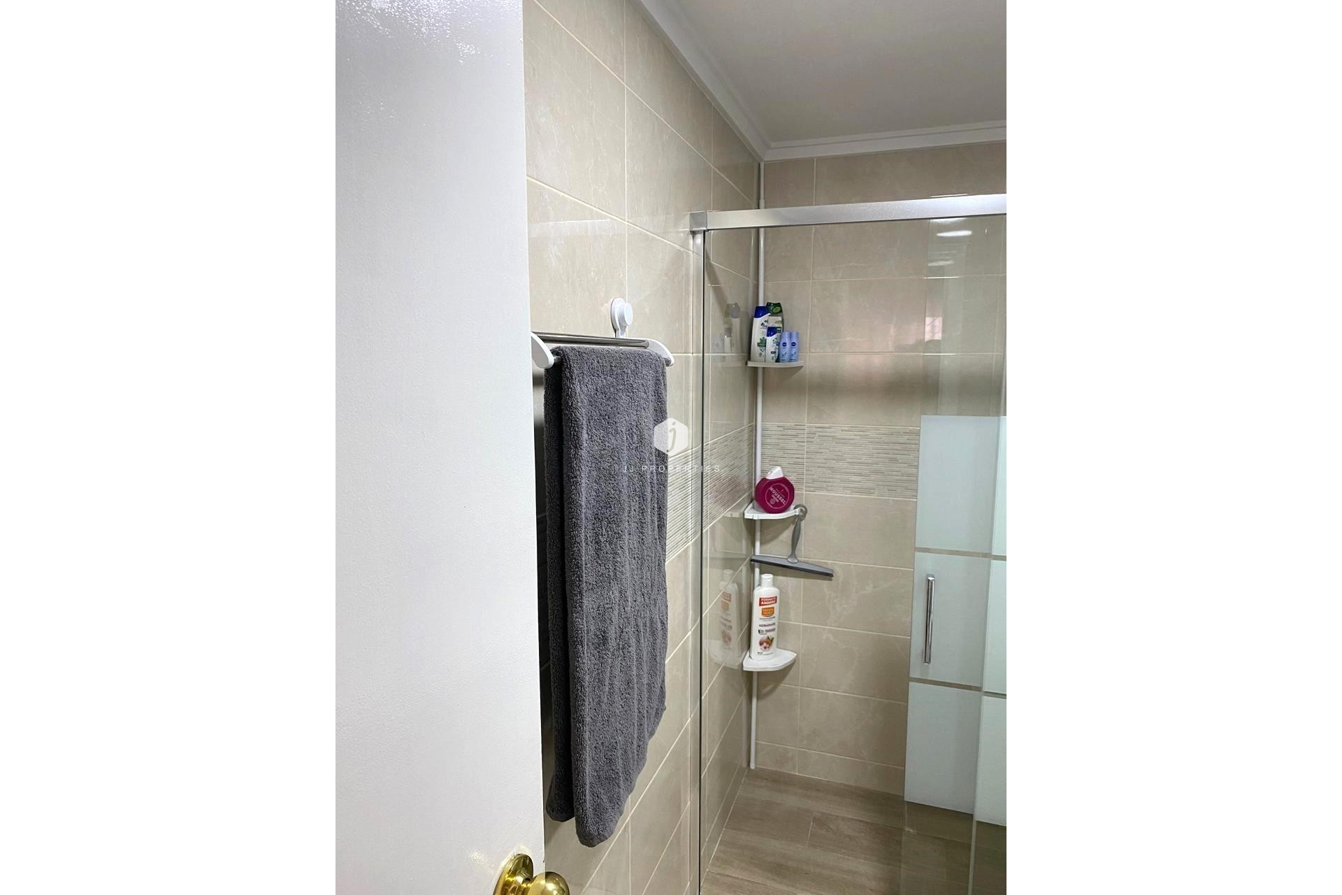 Segunda mano - Apartamento / piso -
Torrevieja - El molino