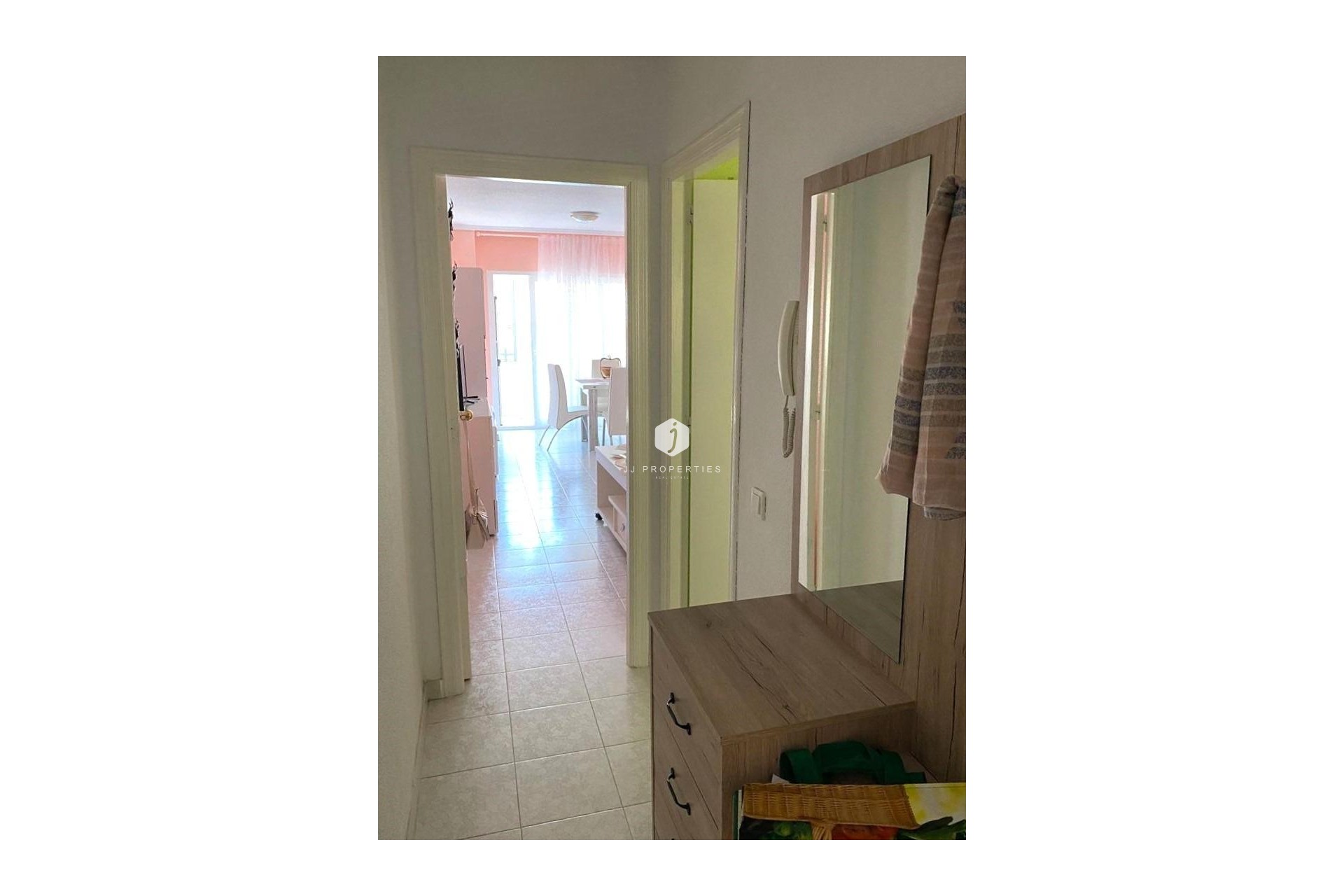 Segunda mano - Apartamento / piso -
Torrevieja - El molino