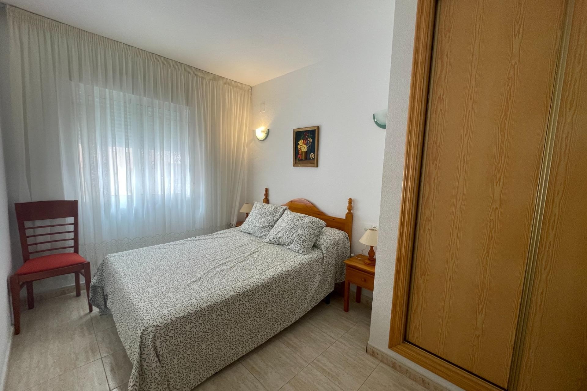 Segunda mano - Apartamento / piso -
Torrevieja - Estacion de autobuses