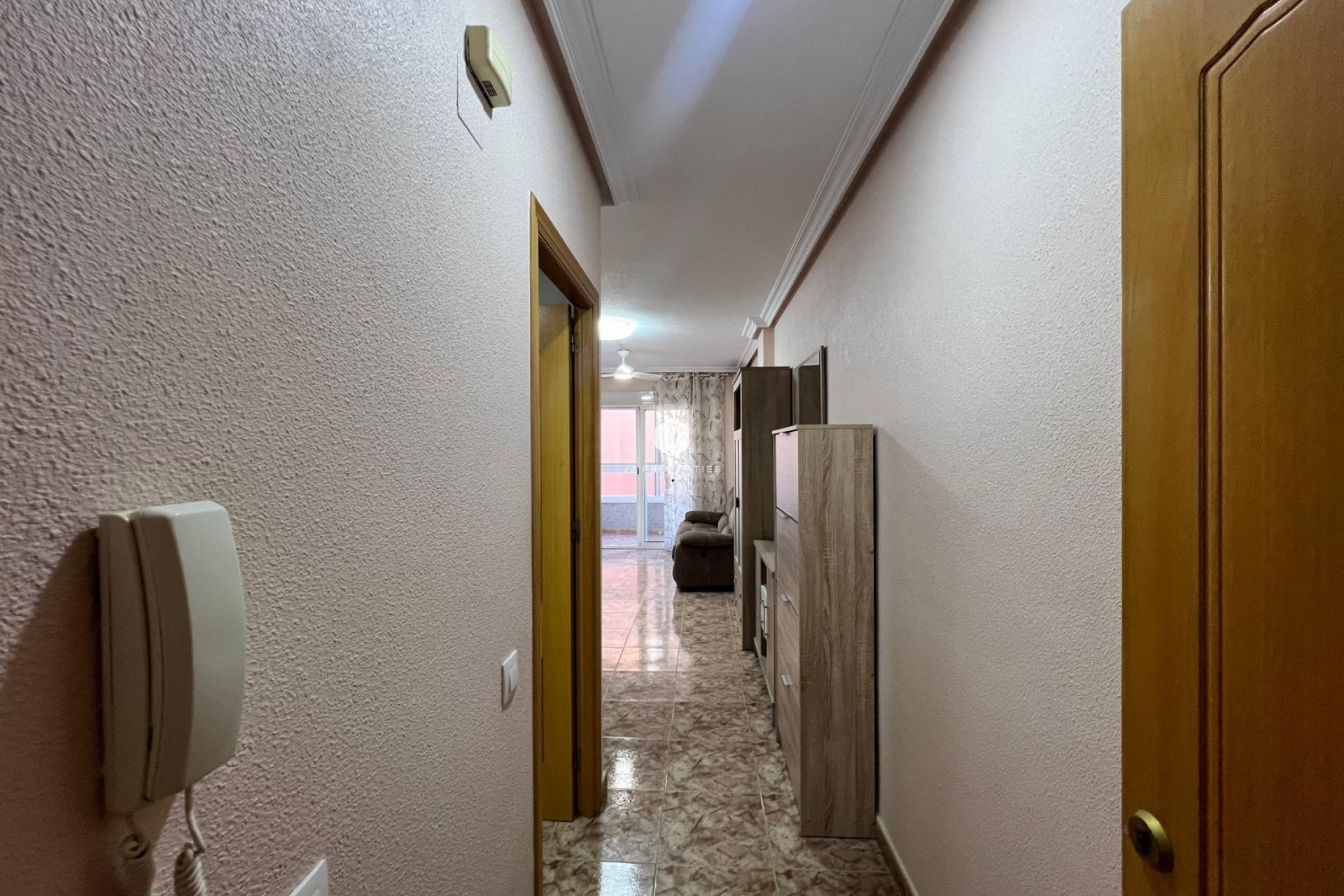 Segunda mano - Apartamento / piso -
Torrevieja - Estacion de autobuses