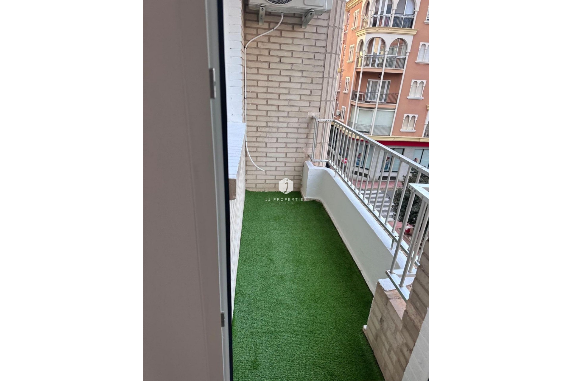 Segunda mano - Apartamento / piso -
Torrevieja - Estacion de autobuses