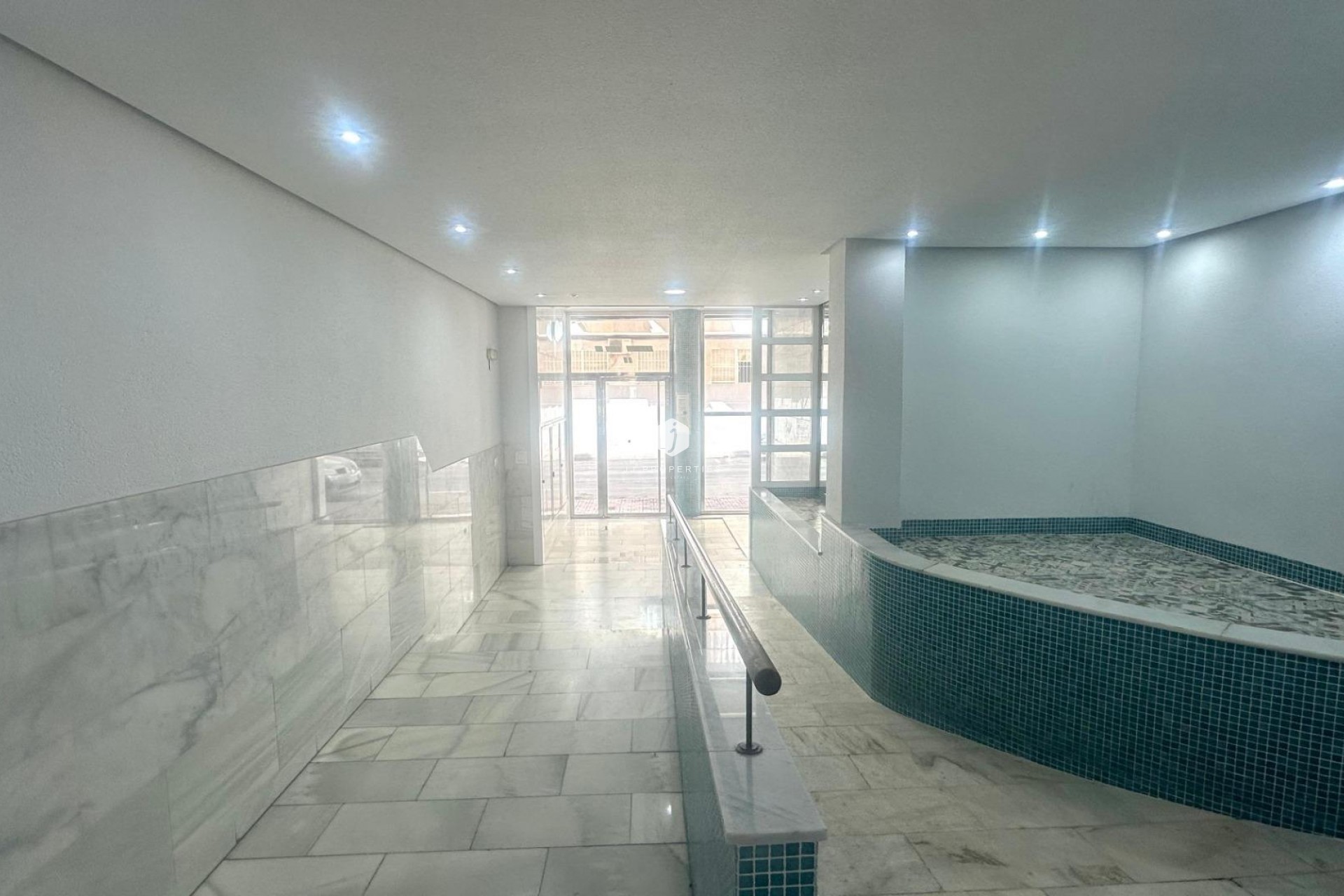 Segunda mano - Apartamento / piso -
Torrevieja - Estacion de autobuses