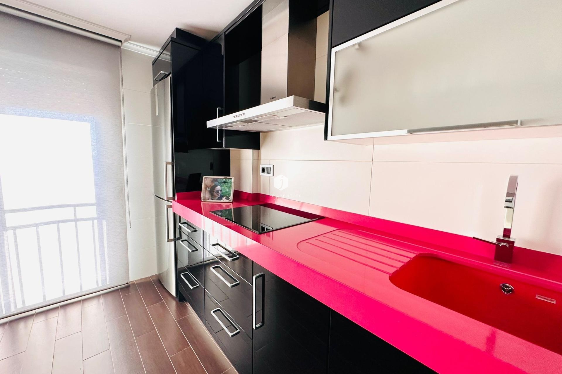 Segunda mano - Apartamento / piso -
Torrevieja - Estacion de autobuses