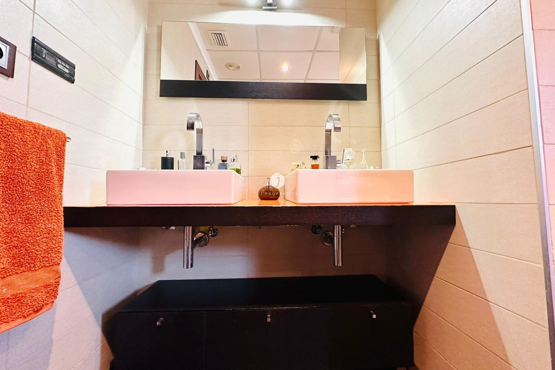 Segunda mano - Apartamento / piso -
Torrevieja - Estacion de autobuses