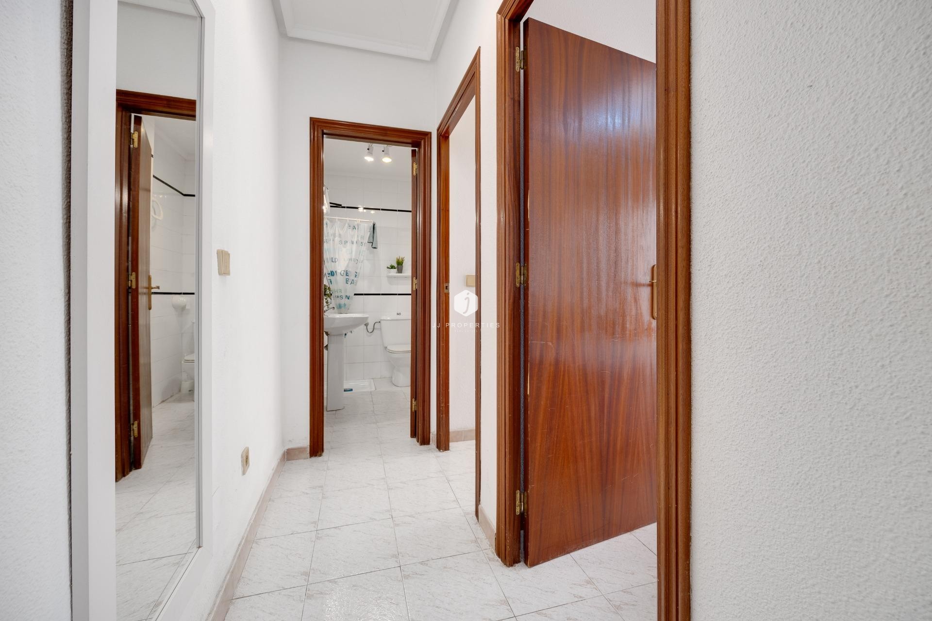 Segunda mano - Apartamento / piso -
Torrevieja - Estacion de autobuses