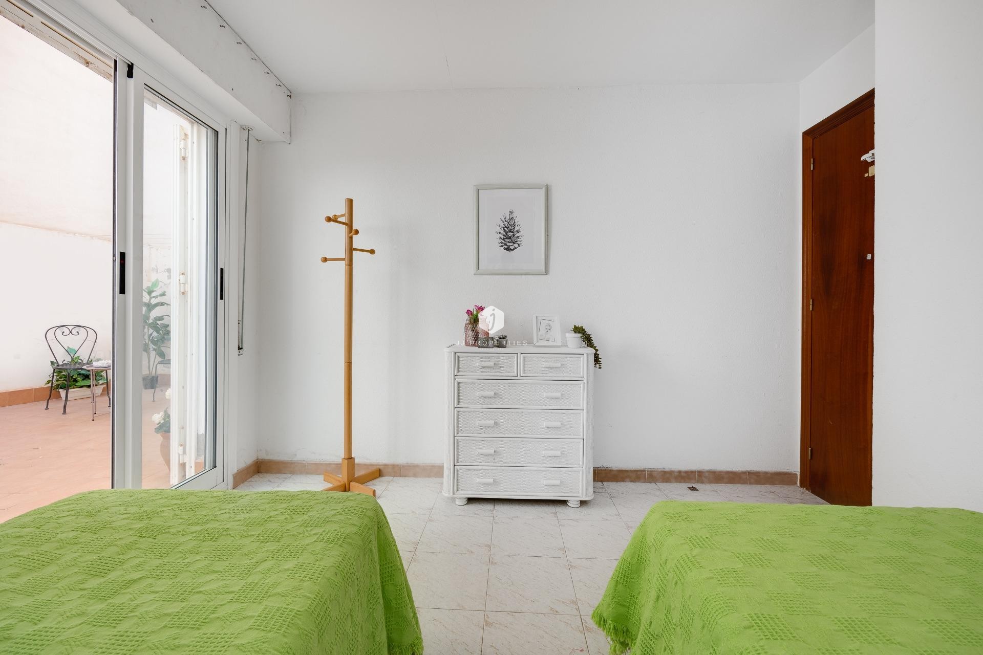 Segunda mano - Apartamento / piso -
Torrevieja - Estacion de autobuses