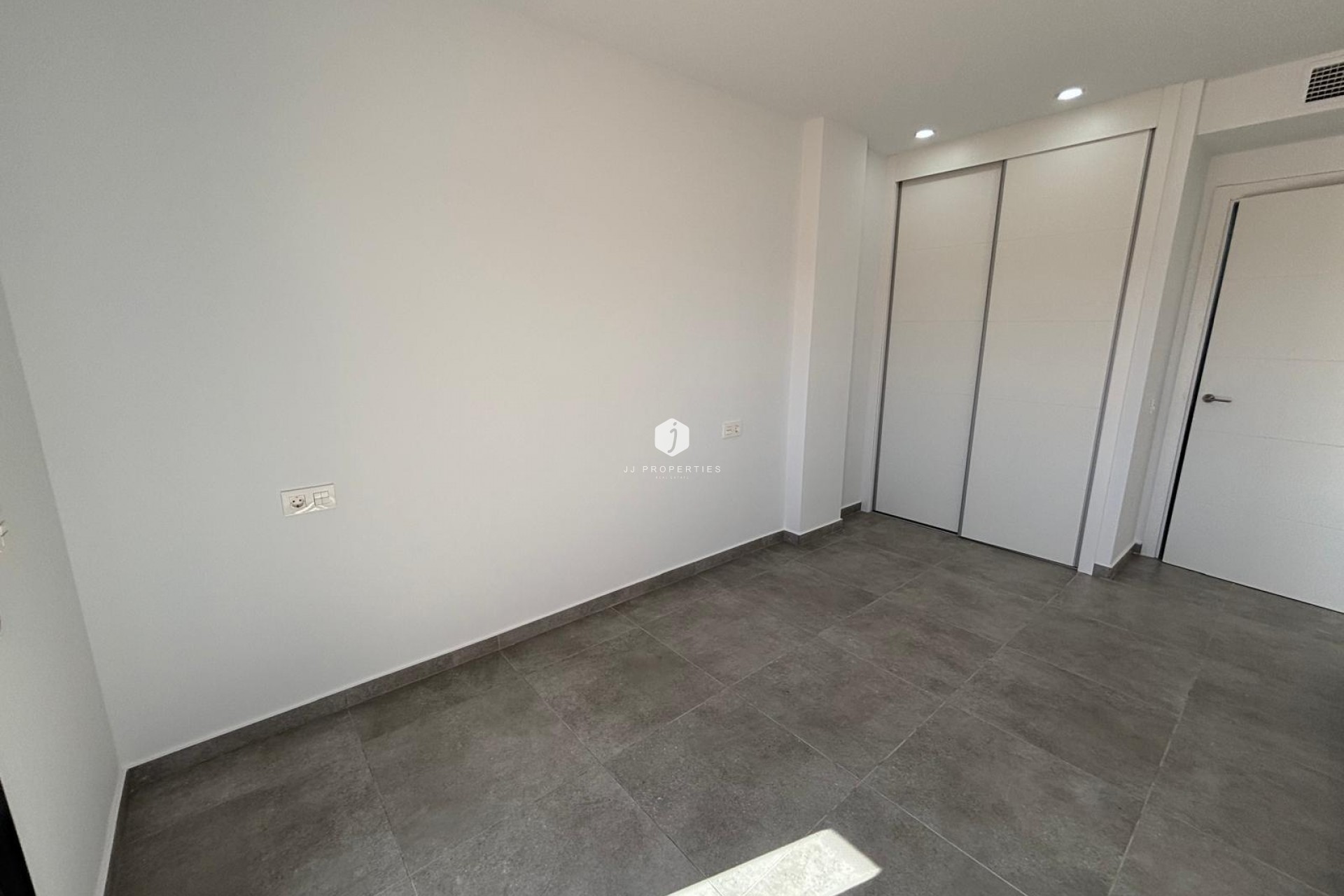 Segunda mano - Apartamento / piso -
Torrevieja - Estacion de autobuses