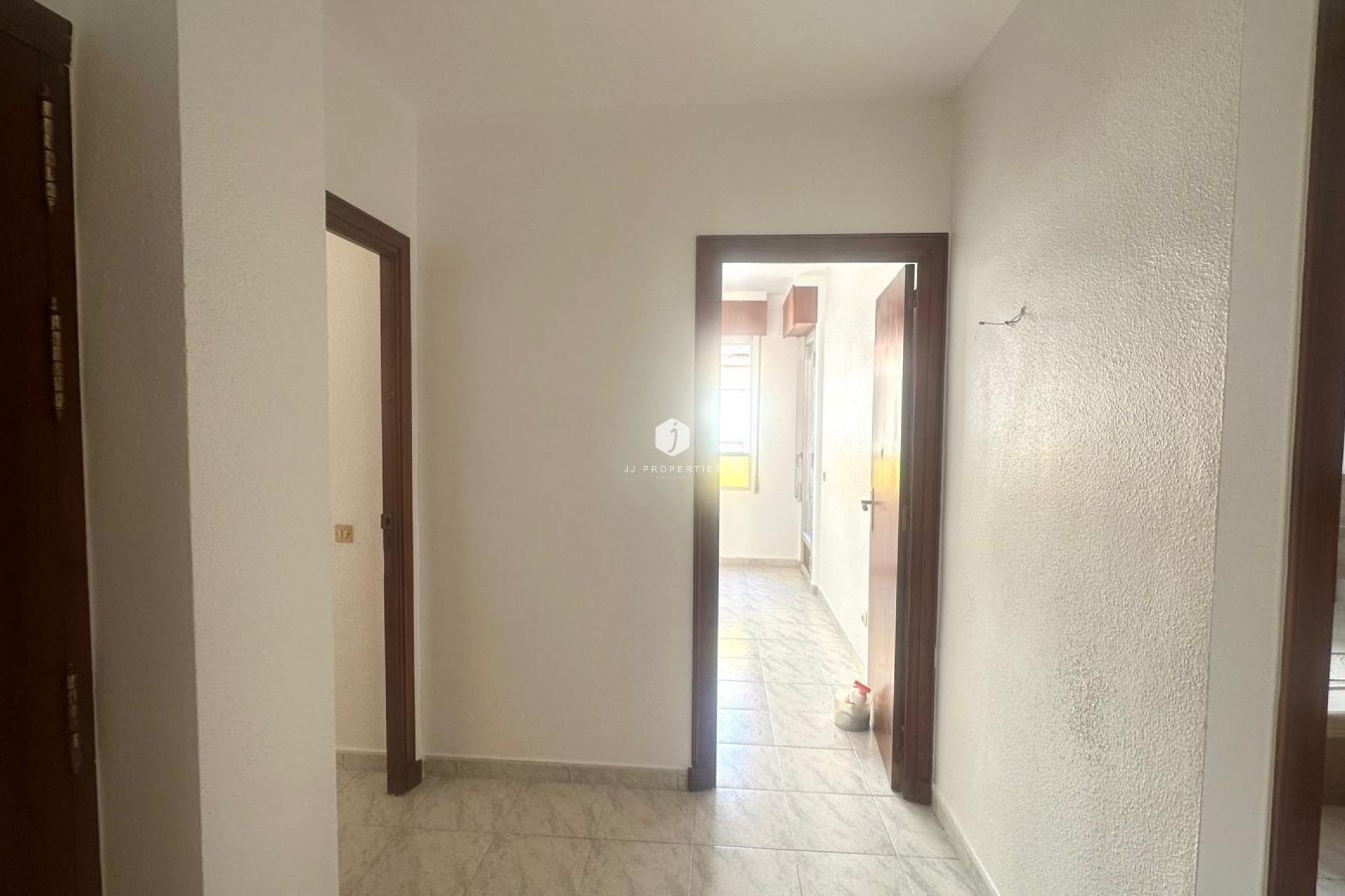 Segunda mano - Apartamento / piso -
Torrevieja - Estacion de autobuses