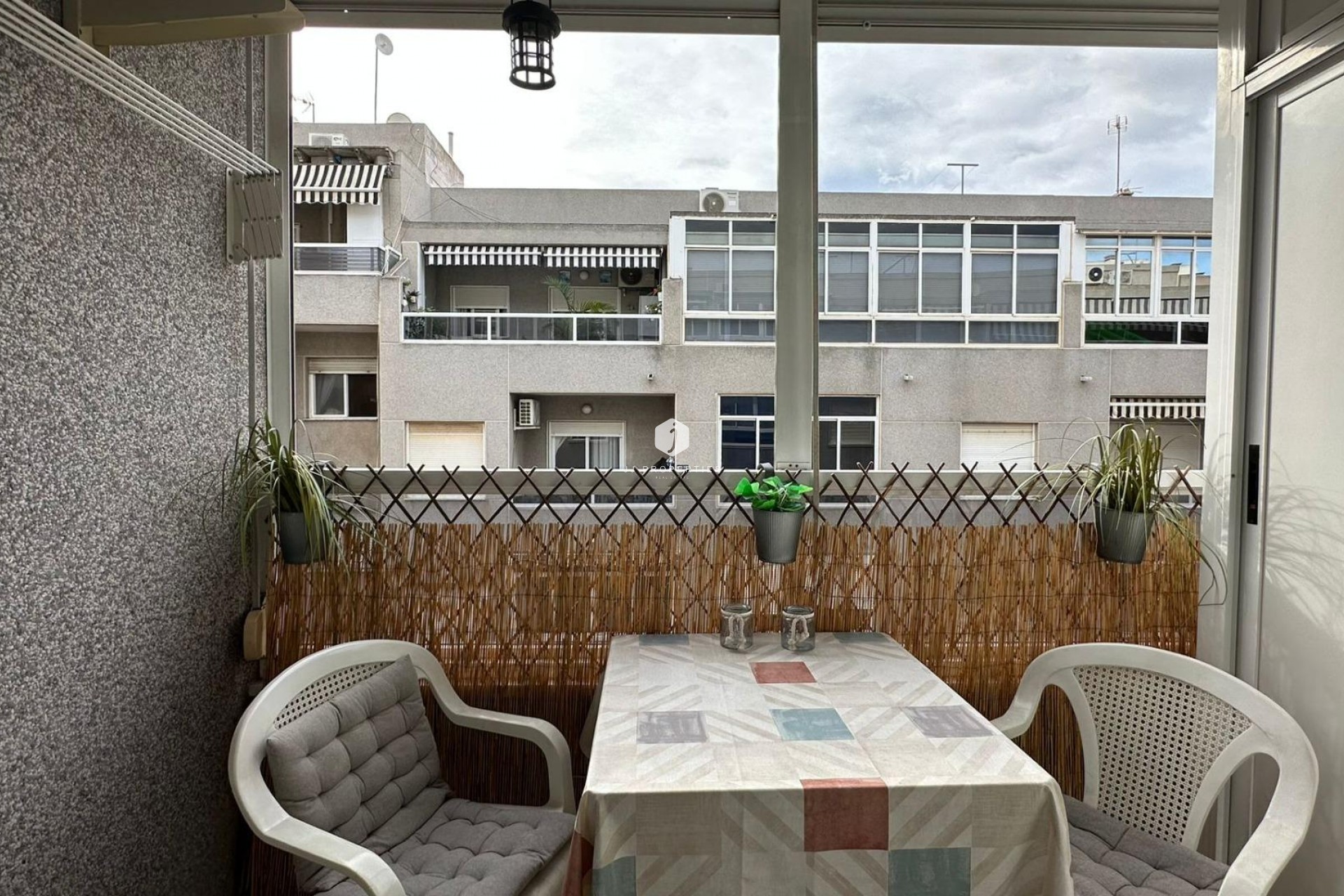 Segunda mano - Apartamento / piso -
Torrevieja - Estacion de autobuses