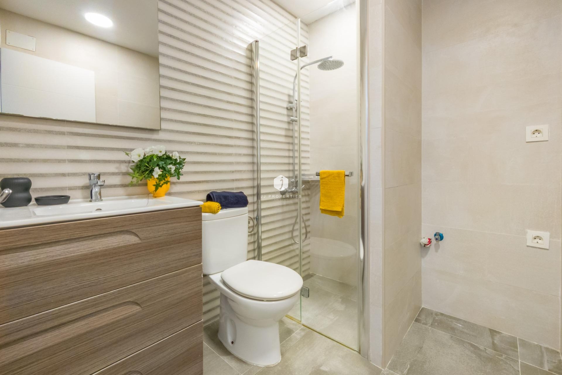 Segunda mano - Apartamento / piso -
Torrevieja - Estacion de autobuses