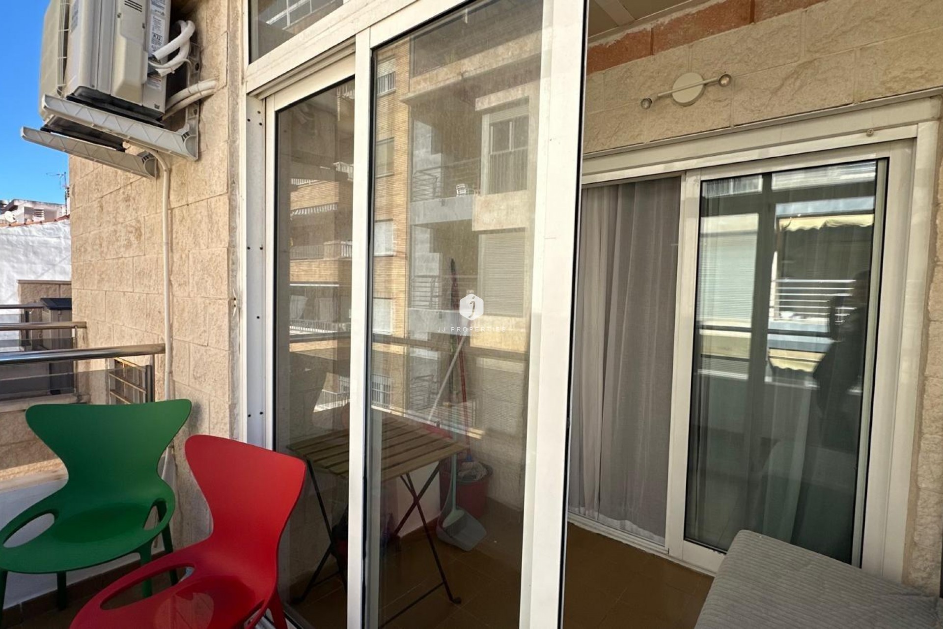 Segunda mano - Apartamento / piso -
Torrevieja - Estacion de autobuses