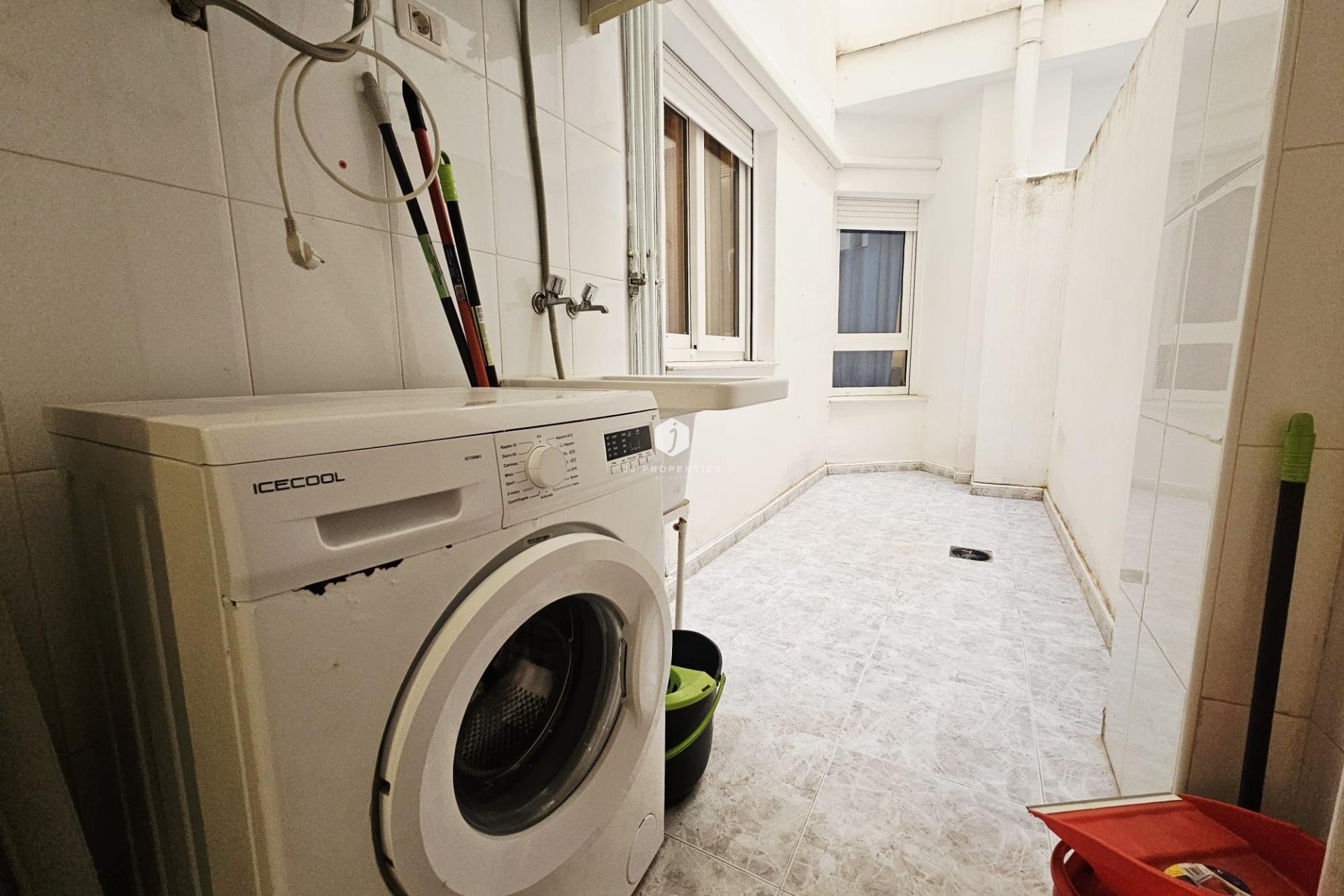 Segunda mano - Apartamento / piso -
Torrevieja - Estacion de autobuses