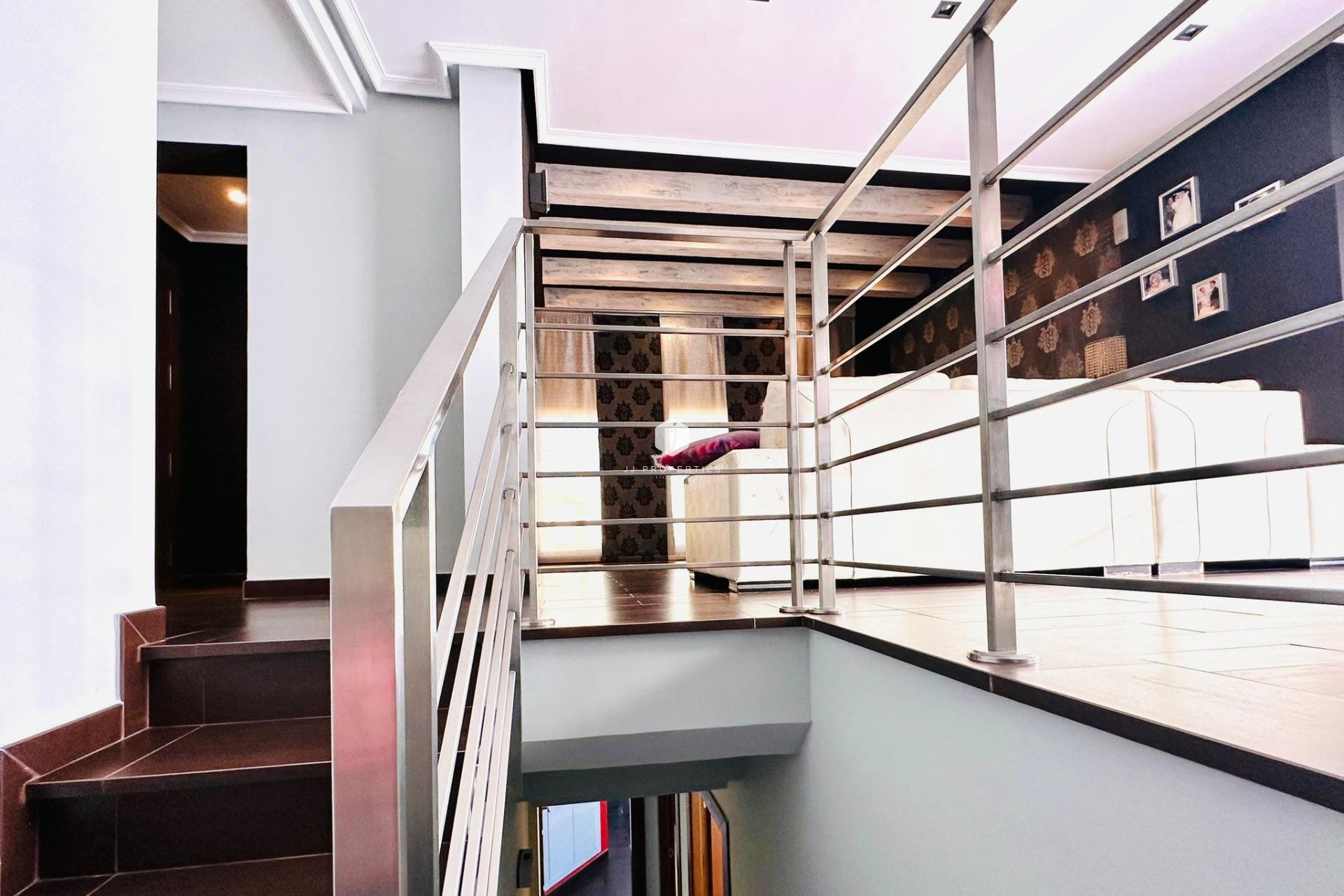 Segunda mano - Apartamento / piso -
Torrevieja - Estacion de autobuses