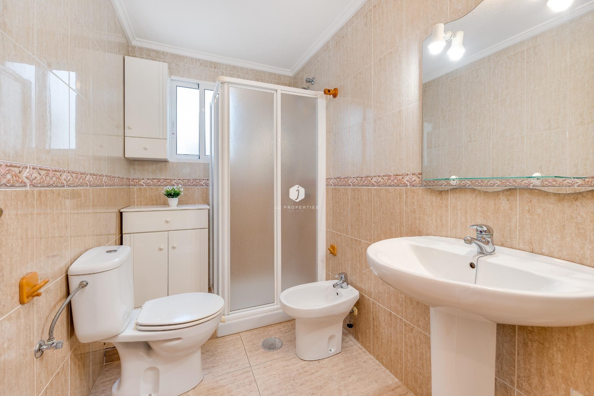 Segunda mano - Apartamento / piso -
Torrevieja - Estacion de autobuses