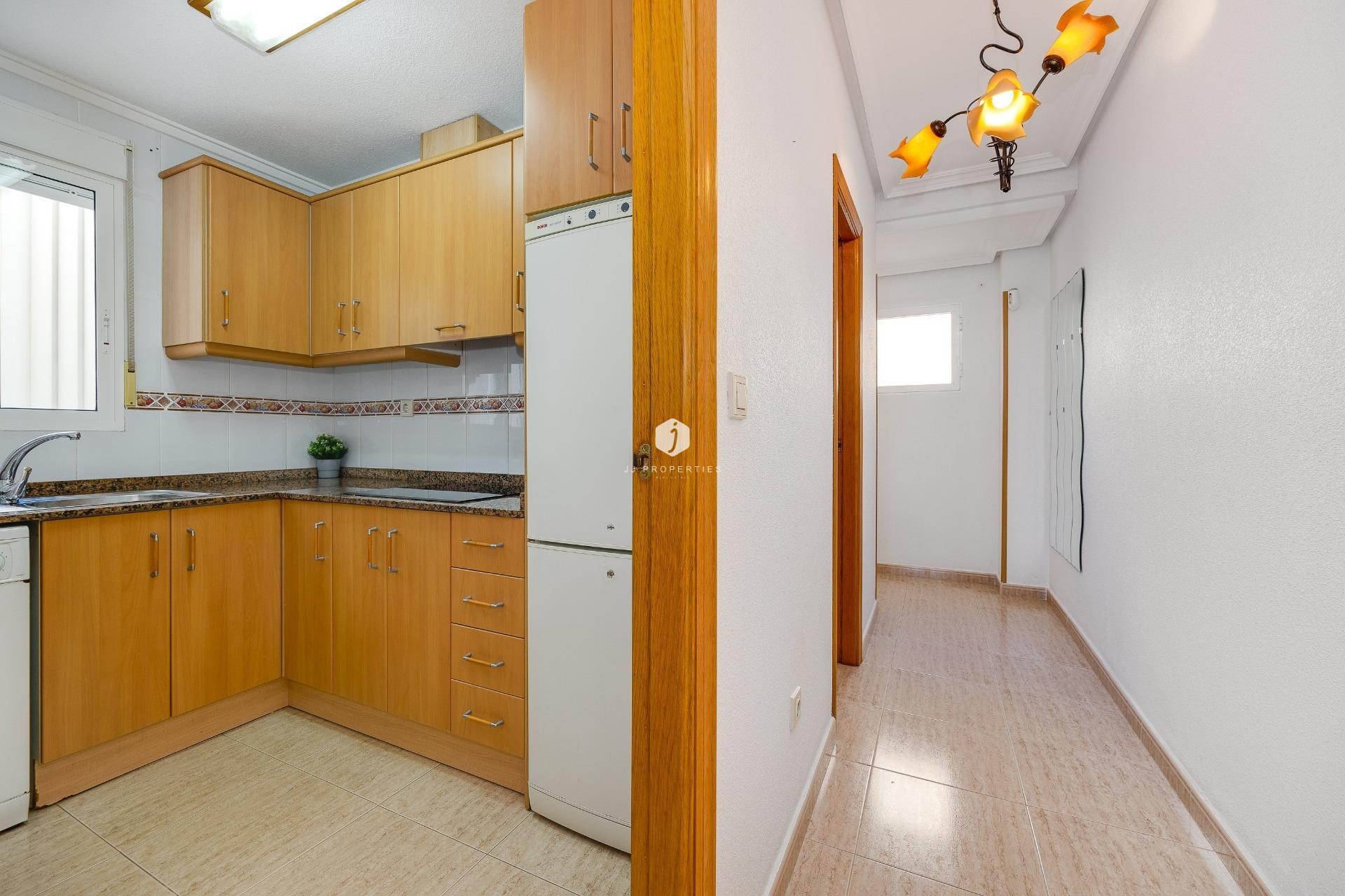 Segunda mano - Apartamento / piso -
Torrevieja - Estacion de autobuses