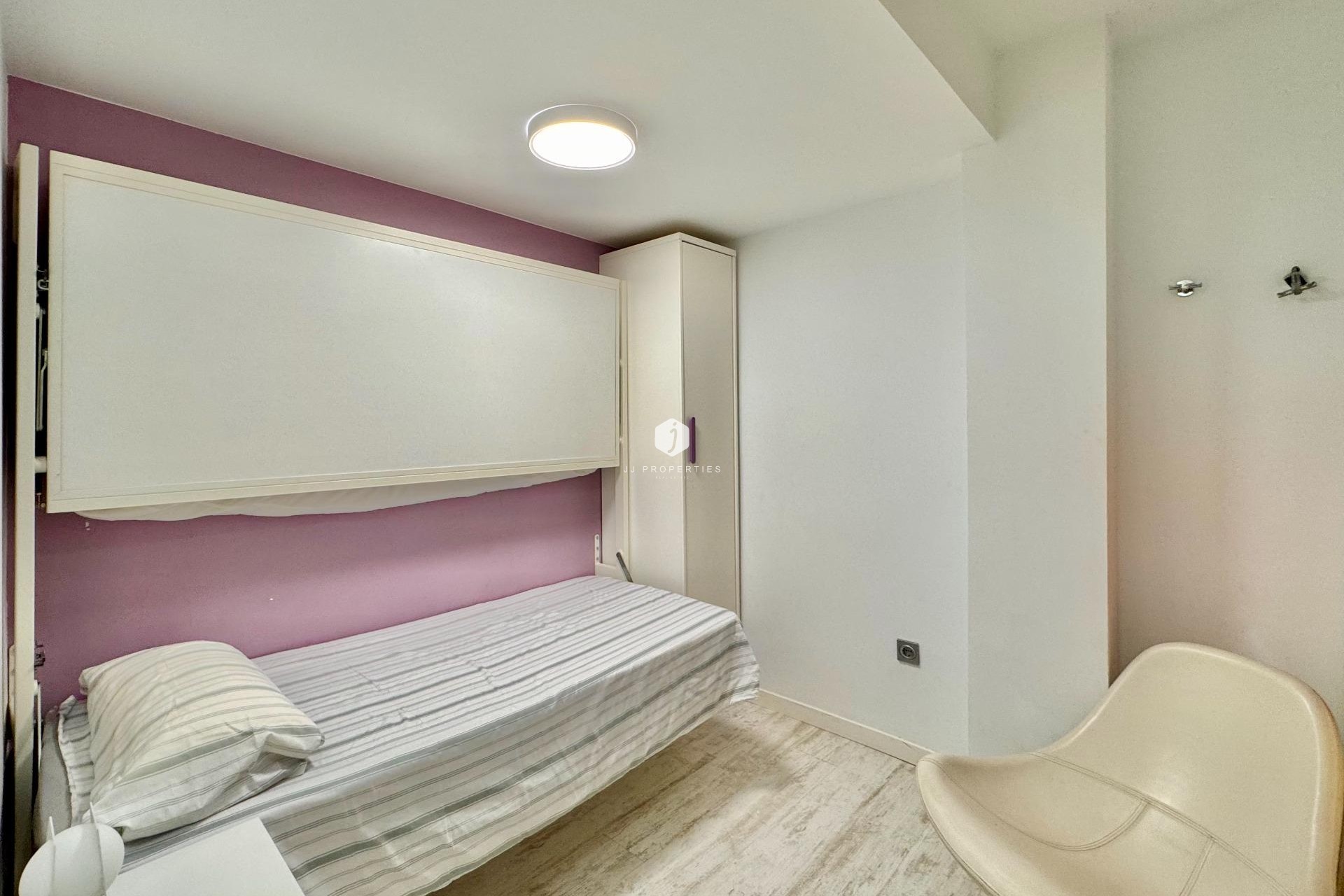 Segunda mano - Apartamento / piso -
Torrevieja - Estacion de autobuses