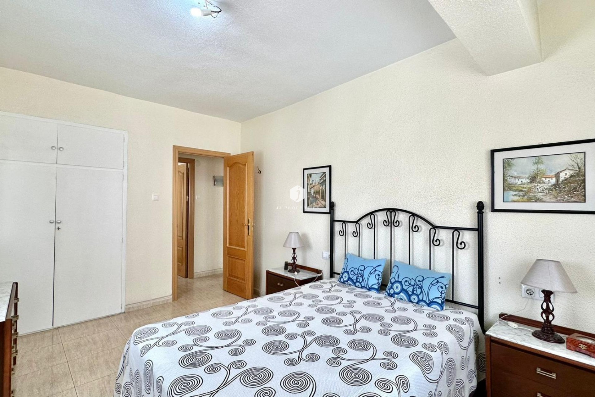 Segunda mano - Apartamento / piso -
Torrevieja - Estacion de autobuses