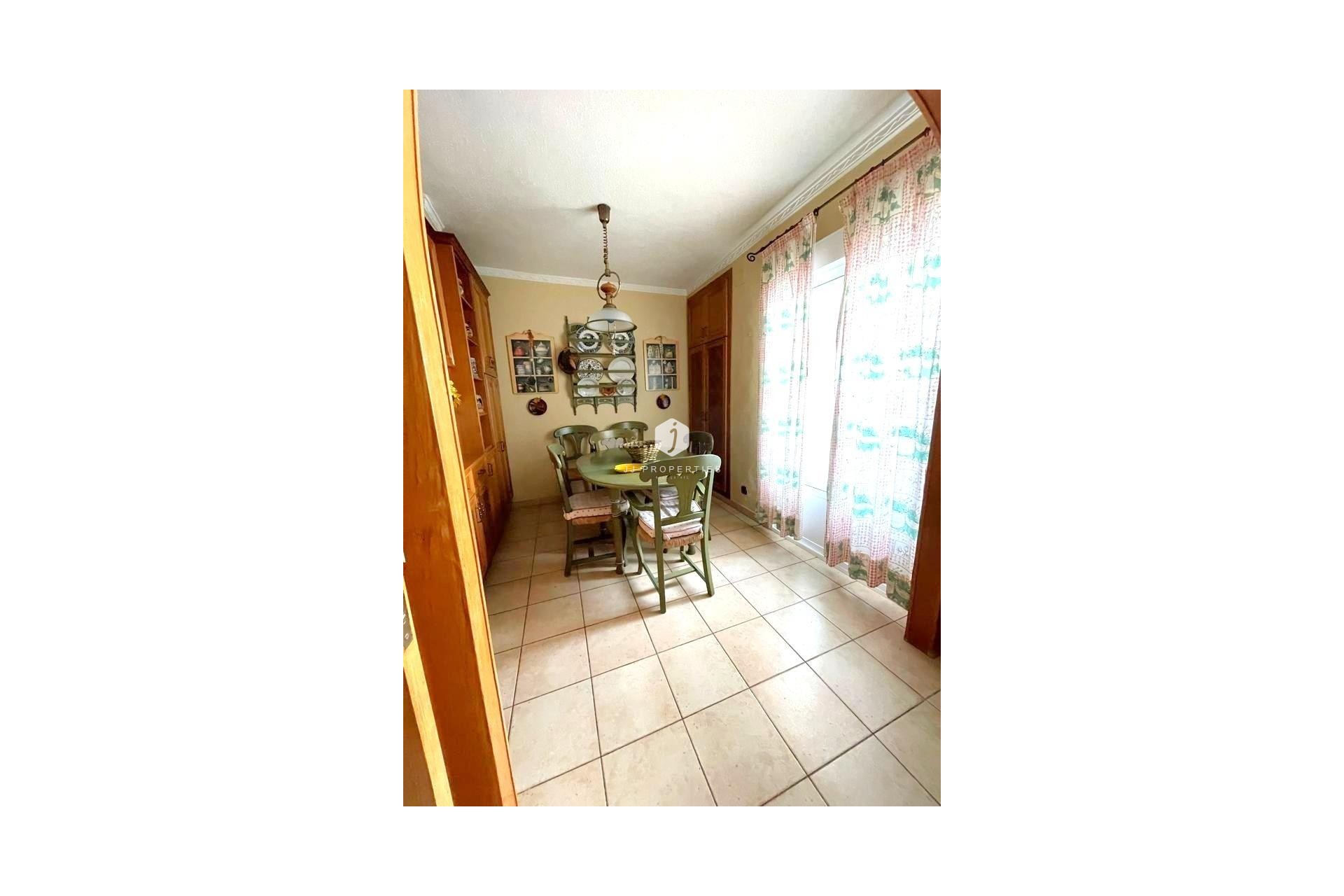 Segunda mano - Apartamento / piso -
Torrevieja - Estacion de autobuses