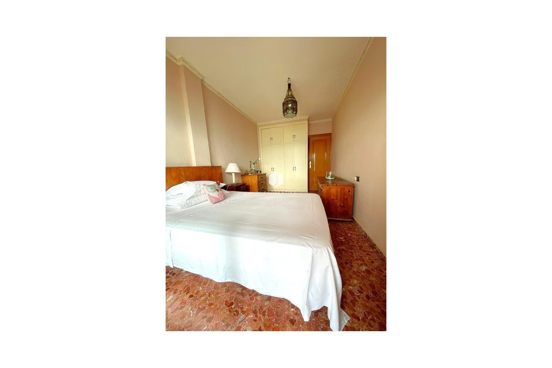 Segunda mano - Apartamento / piso -
Torrevieja - Estacion de autobuses