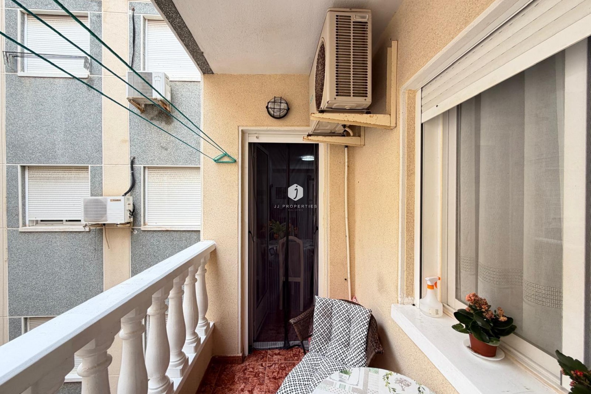 Segunda mano - Apartamento / piso -
Torrevieja - Estacion de autobuses