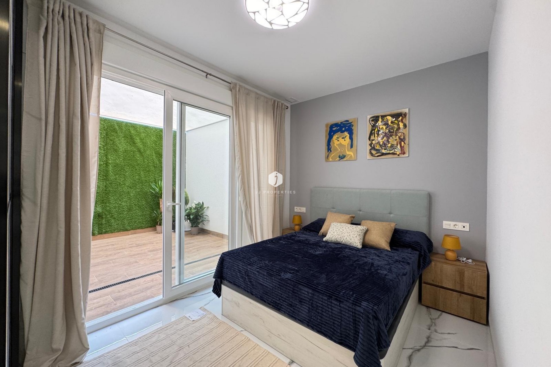 Segunda mano - Apartamento / piso -
Torrevieja - Estacion de autobuses