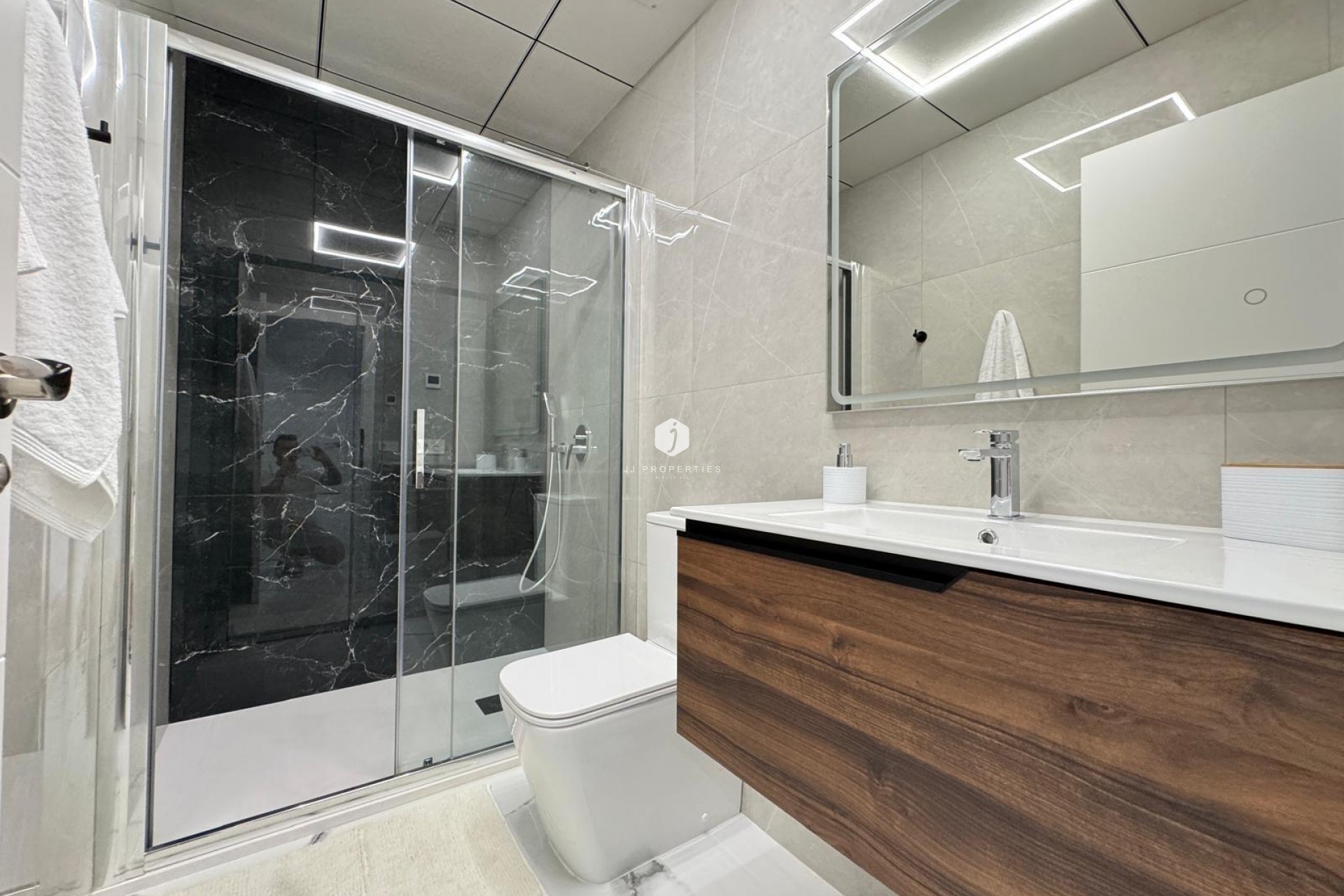Segunda mano - Apartamento / piso -
Torrevieja - Estacion de autobuses