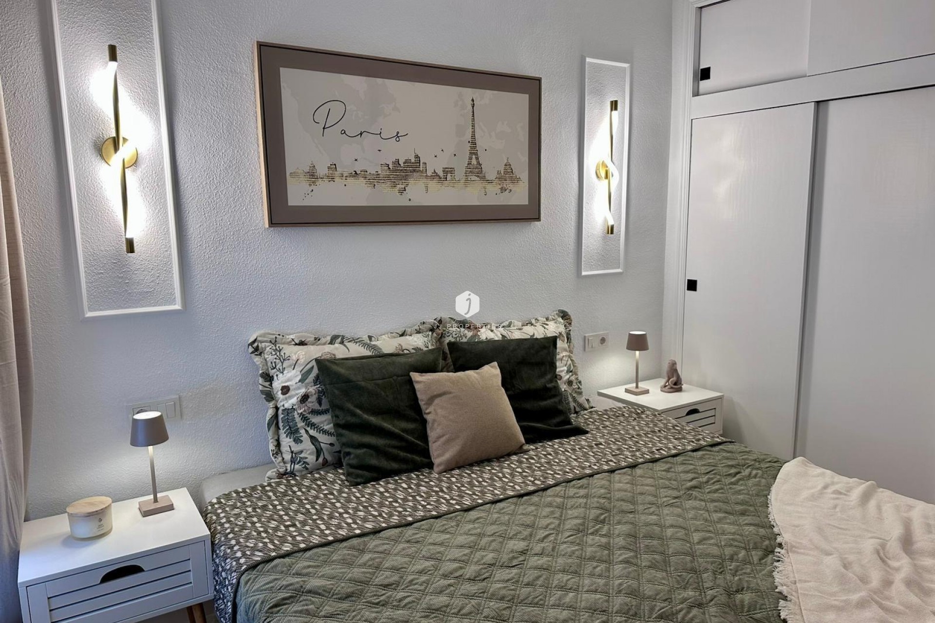 Segunda mano - Apartamento / piso -
Torrevieja - Estacion de autobuses