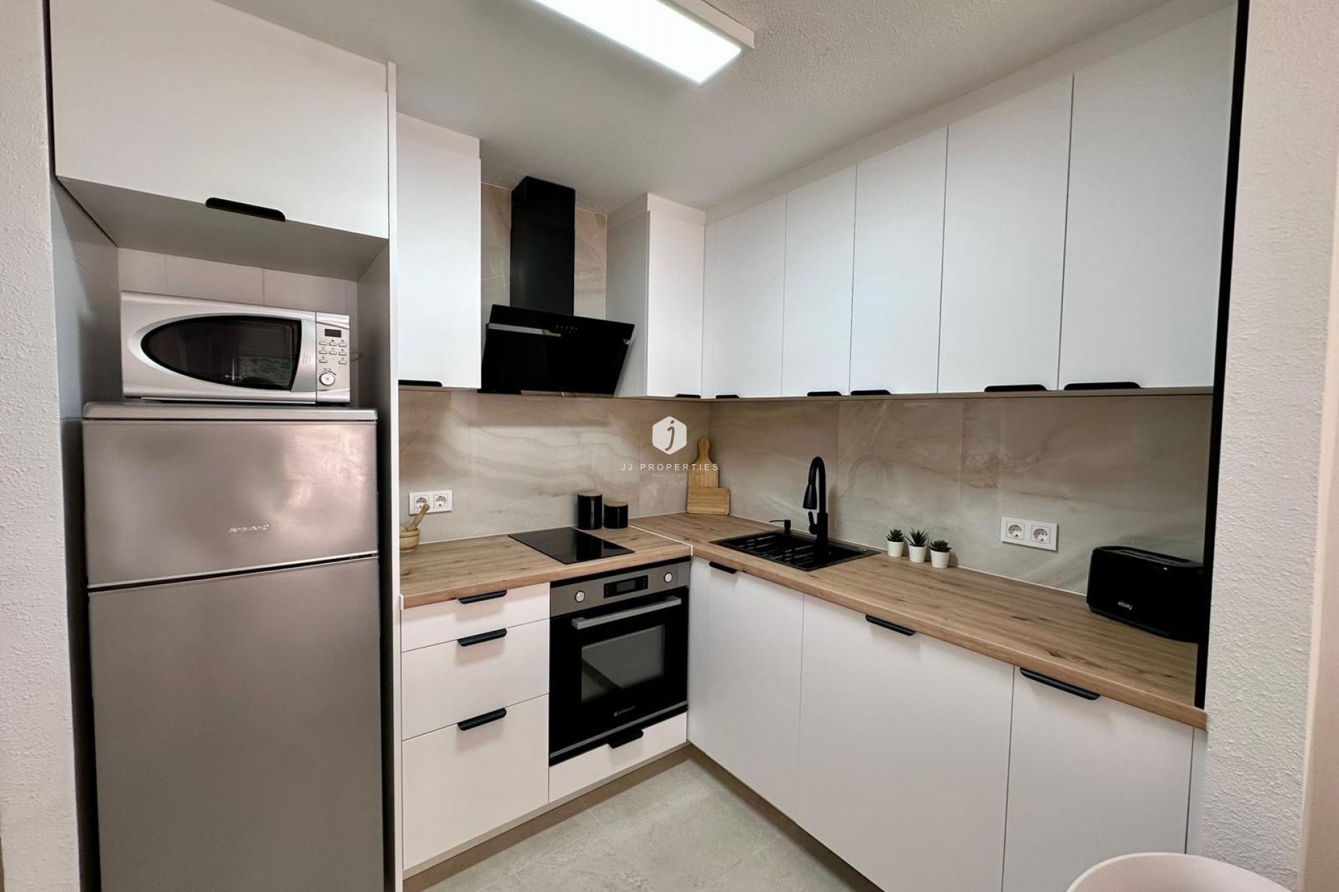 Segunda mano - Apartamento / piso -
Torrevieja - Estacion de autobuses