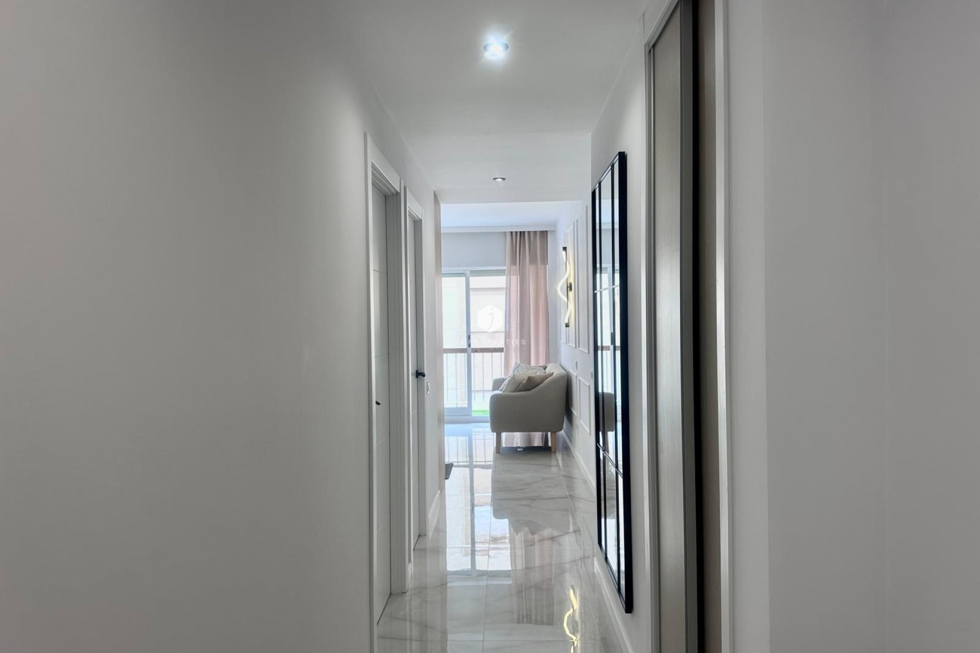 Segunda mano - Apartamento / piso -
Torrevieja - Estacion de autobuses
