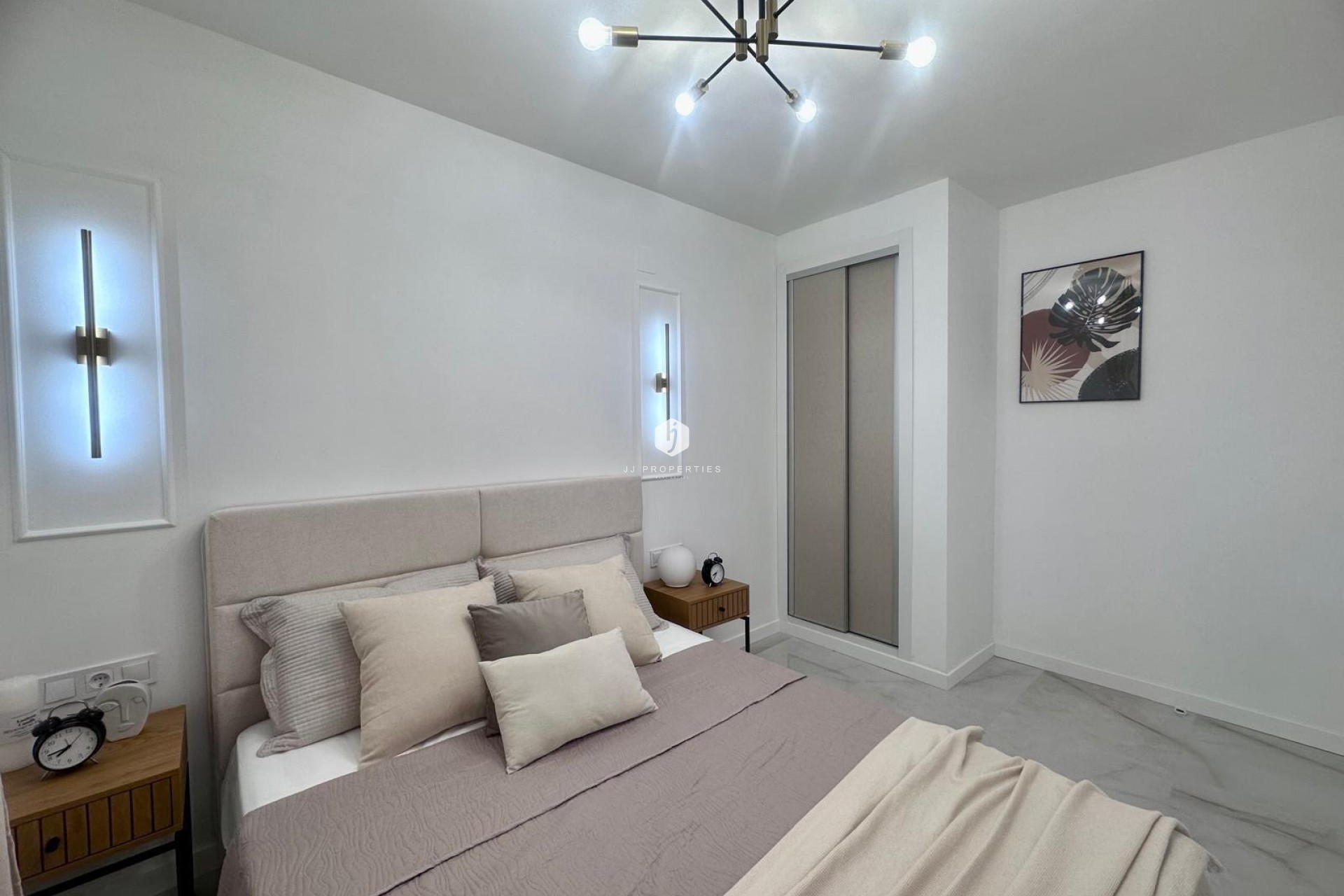 Segunda mano - Apartamento / piso -
Torrevieja - Estacion de autobuses