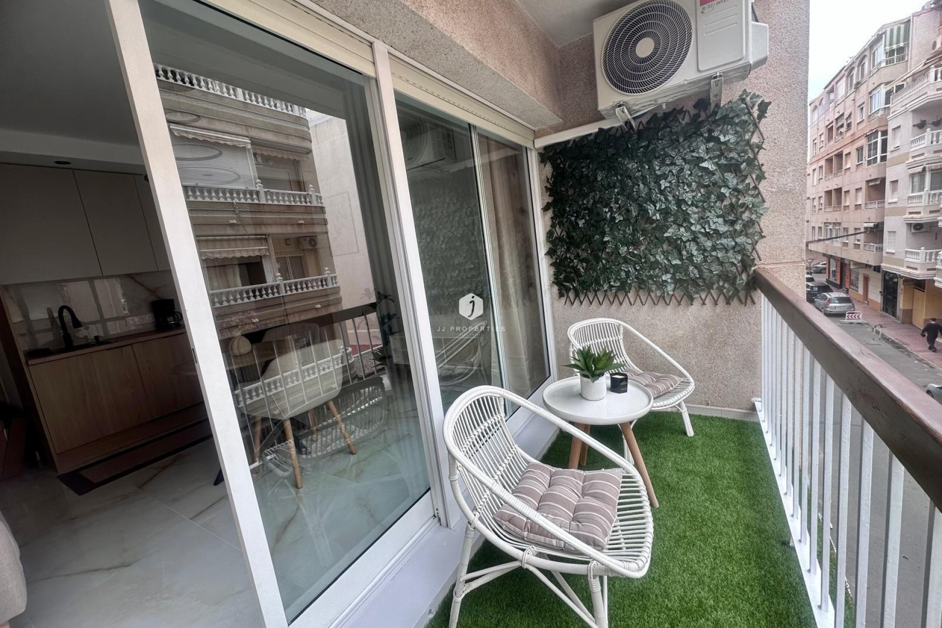 Segunda mano - Apartamento / piso -
Torrevieja - Estacion de autobuses