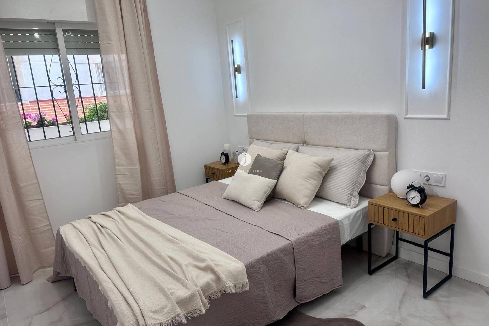 Segunda mano - Apartamento / piso -
Torrevieja - Estacion de autobuses
