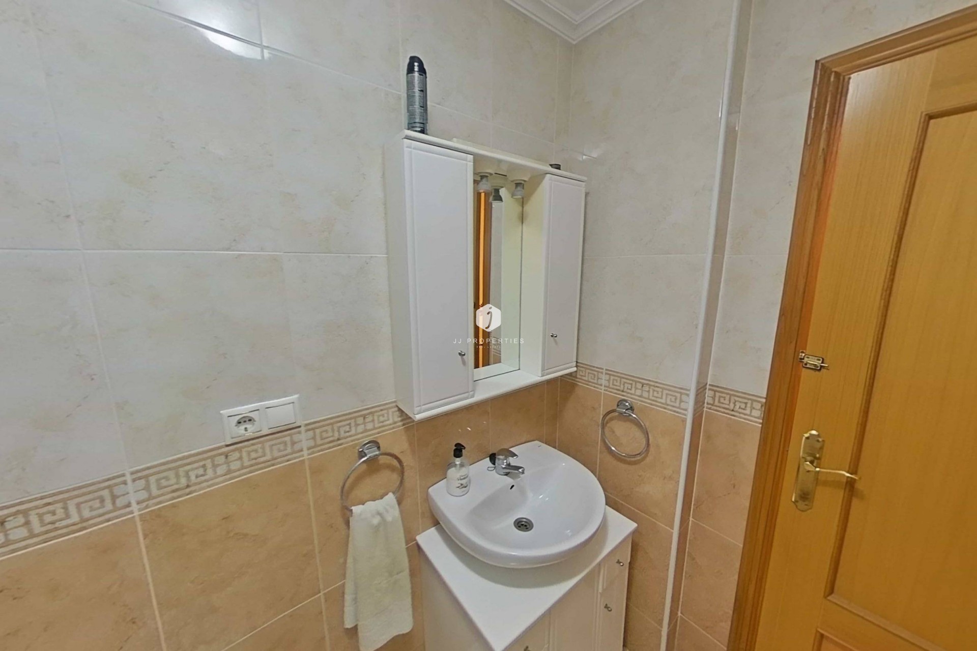 Segunda mano - Apartamento / piso -
Torrevieja - Estacion de autobuses