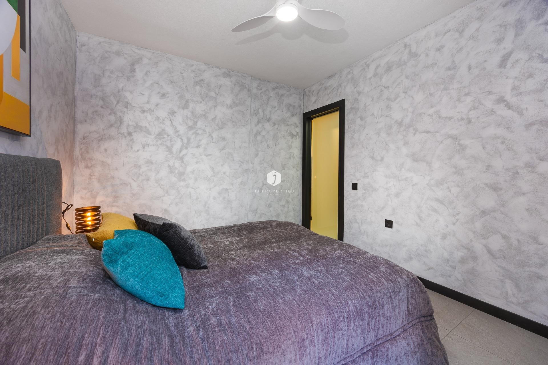 Segunda mano - Apartamento / piso -
Torrevieja - Estacion de autobuses