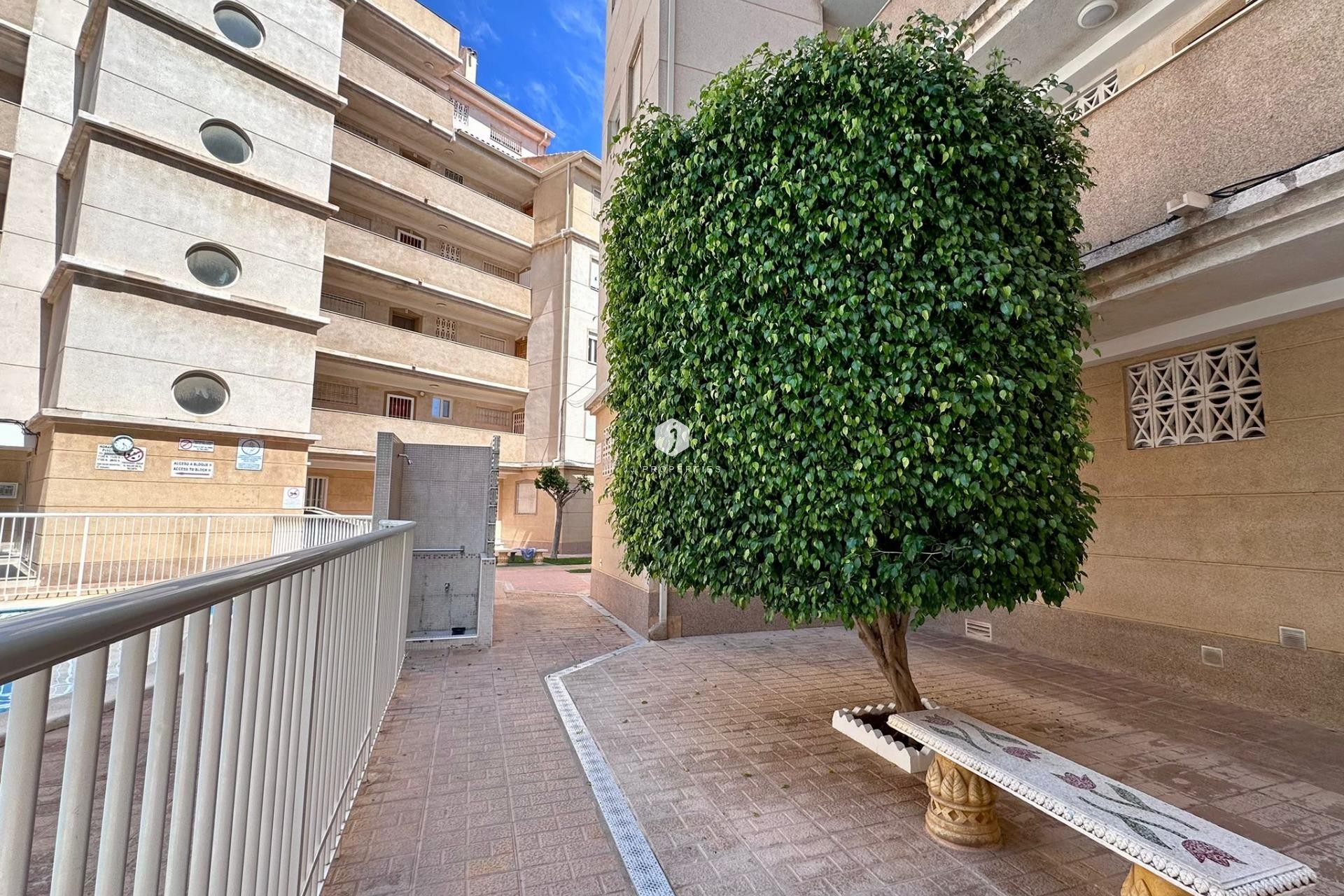 Segunda mano - Apartamento / piso -
Torrevieja - Habaneras