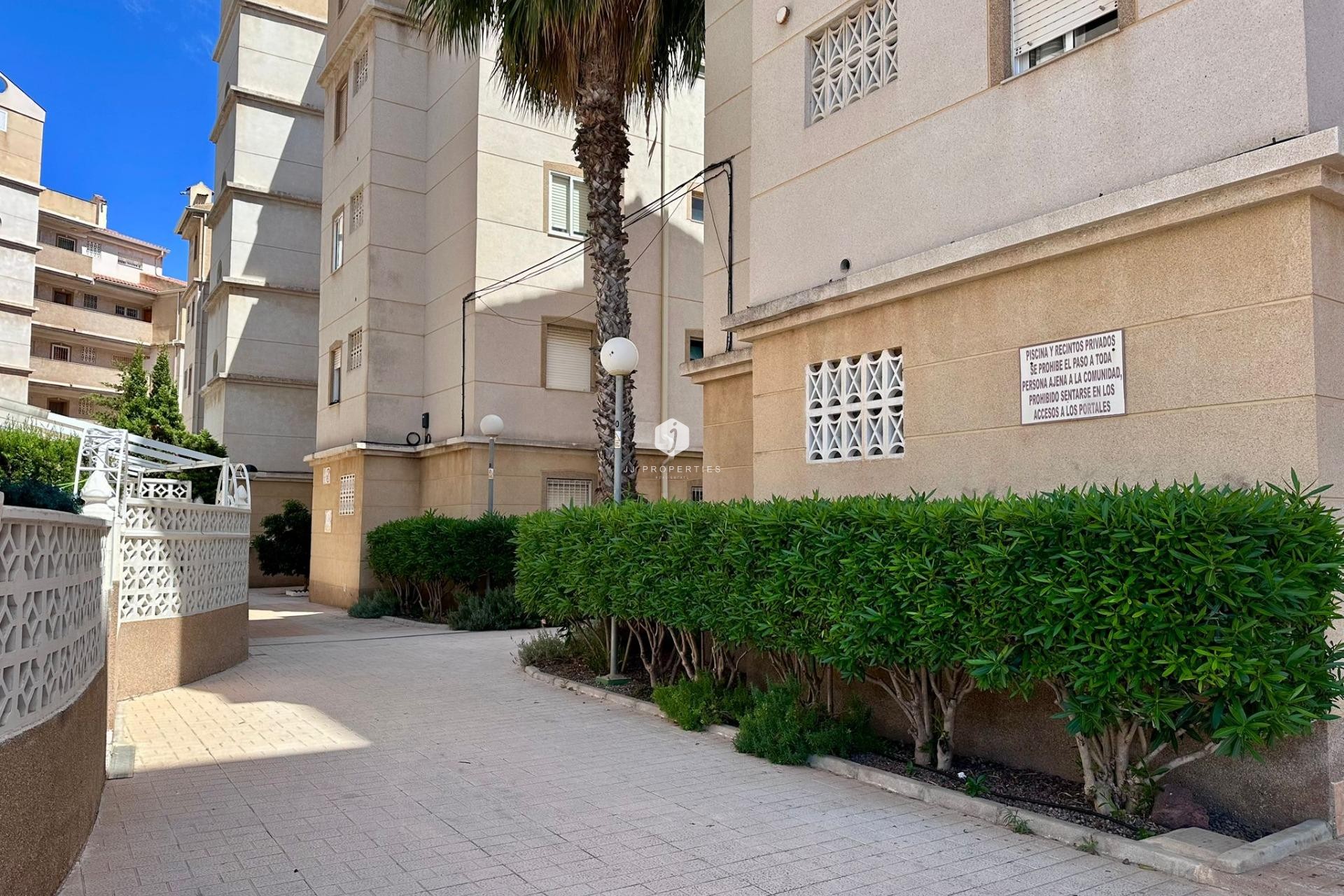 Segunda mano - Apartamento / piso -
Torrevieja - Habaneras