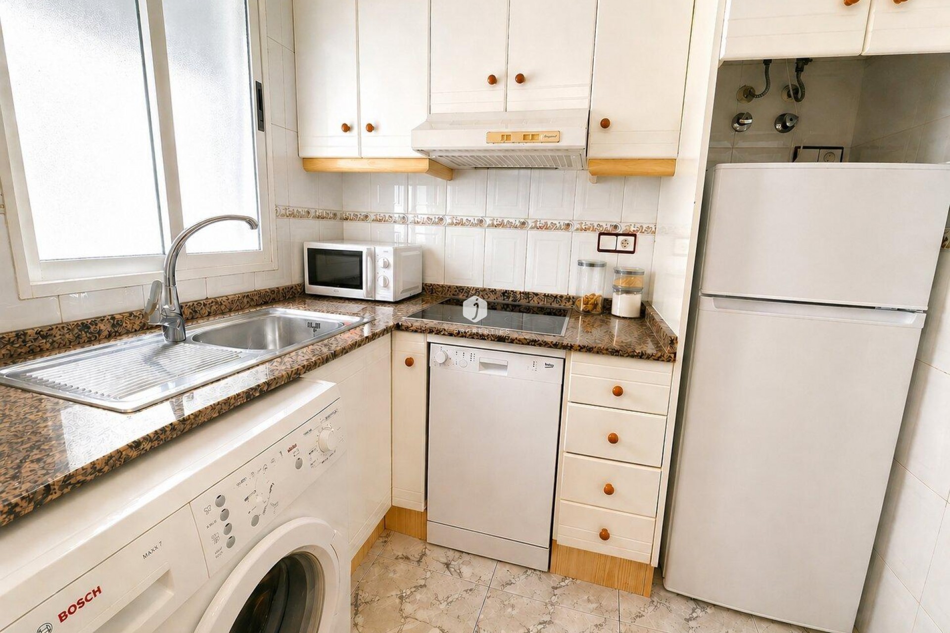 Segunda mano - Apartamento / piso -
Torrevieja - Habaneras