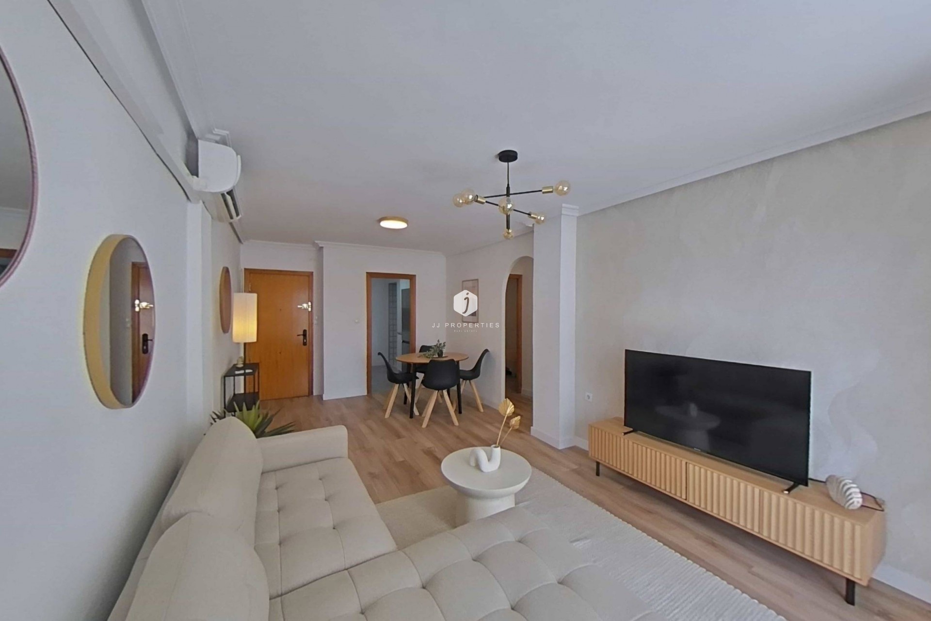 Segunda mano - Apartamento / piso -
Torrevieja - La Mata Pueblo