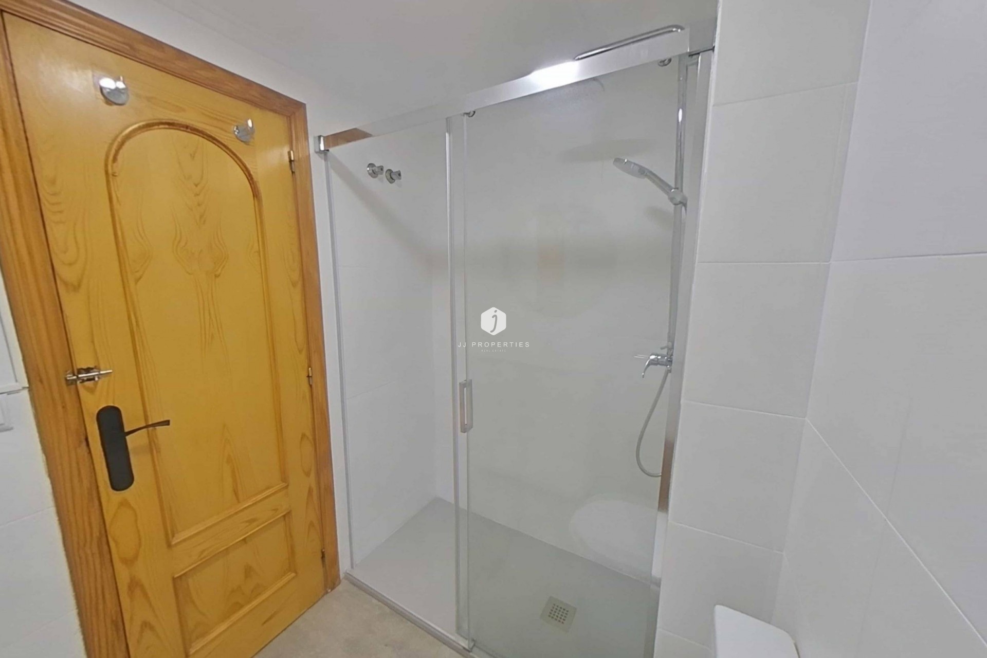 Segunda mano - Apartamento / piso -
Torrevieja - La Mata Pueblo