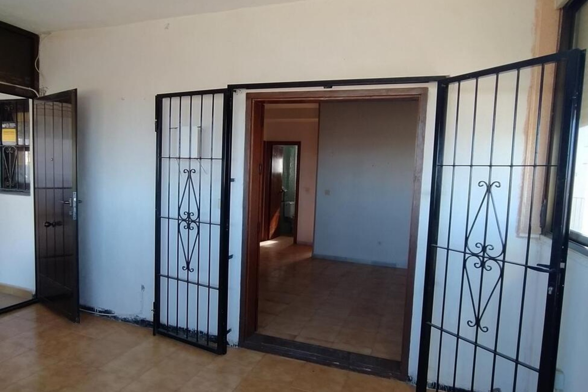 Segunda mano - Apartamento / piso -
Torrevieja - La Mata