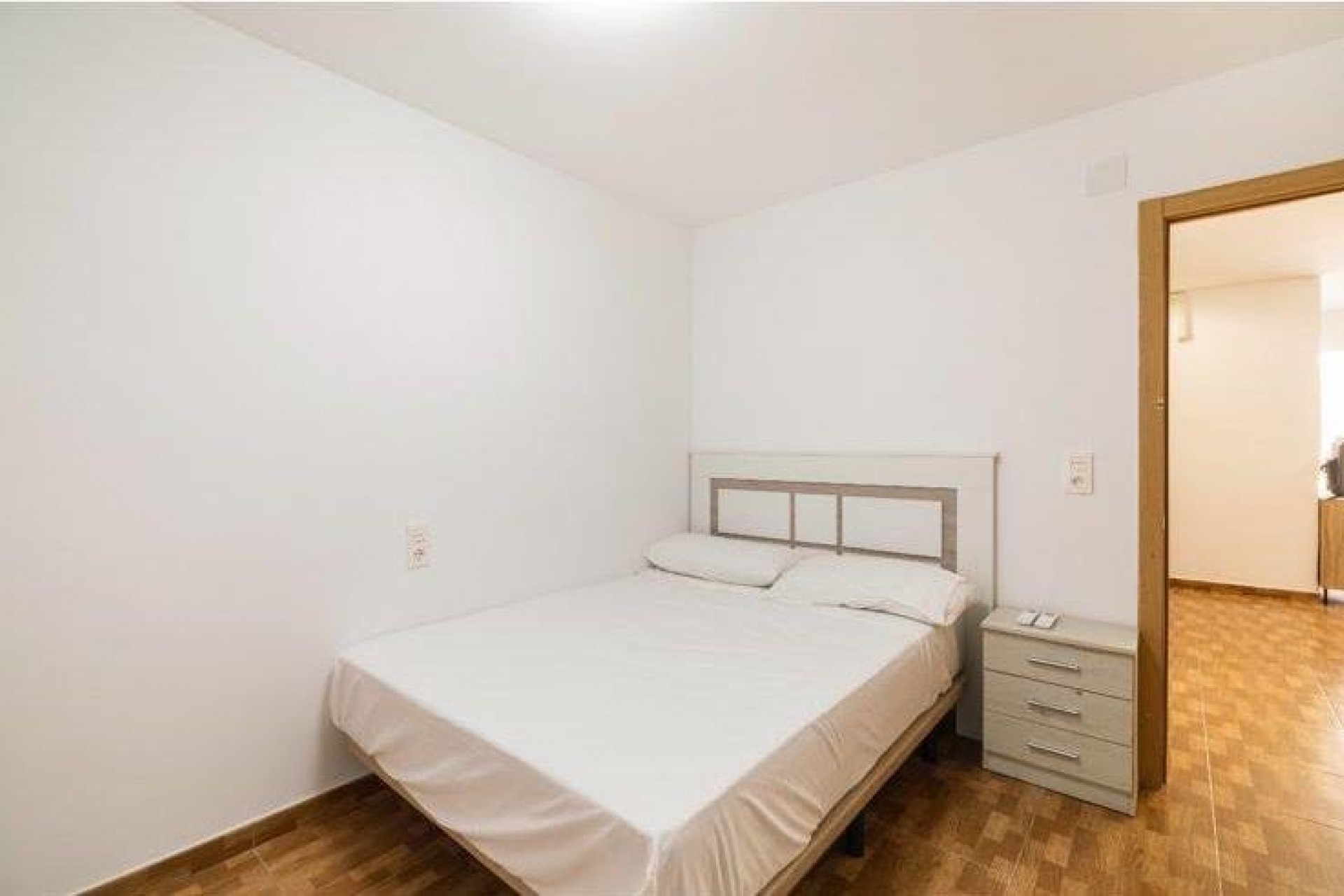 Segunda mano - Apartamento / piso -
Torrevieja - La Mata