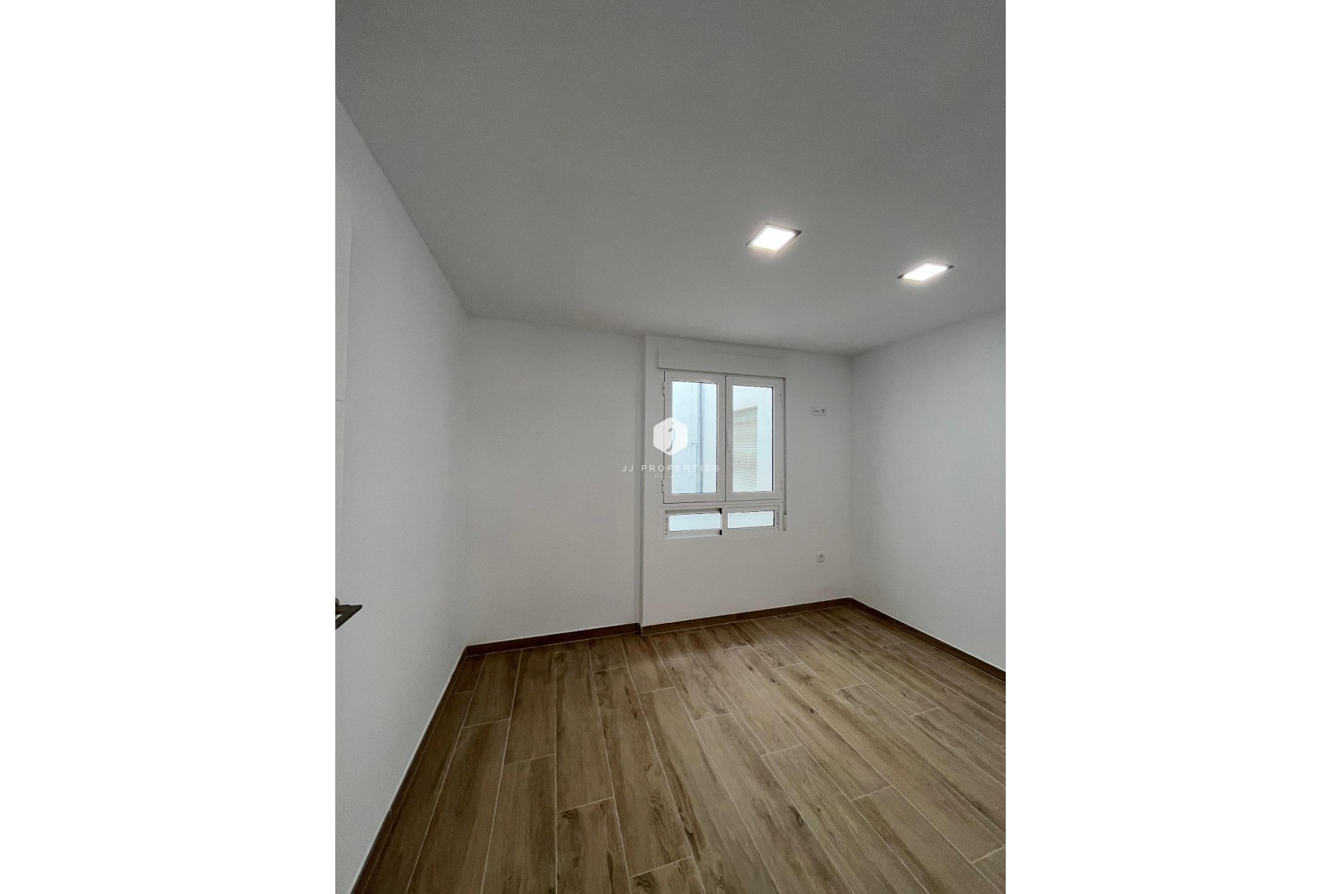 Segunda mano - Apartamento / piso -
Torrevieja - La Mata