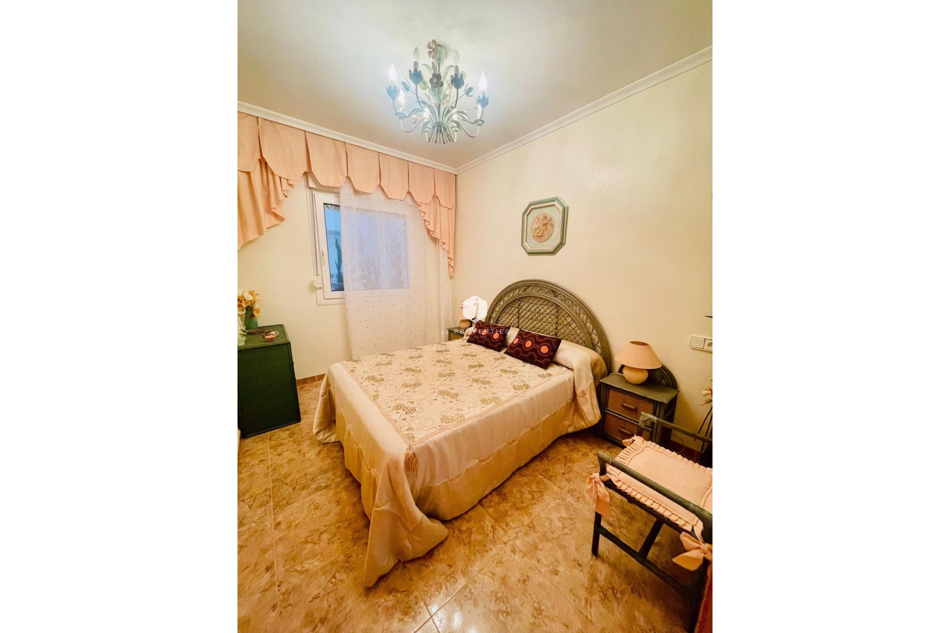 Segunda mano - Apartamento / piso -
Torrevieja - La Mata