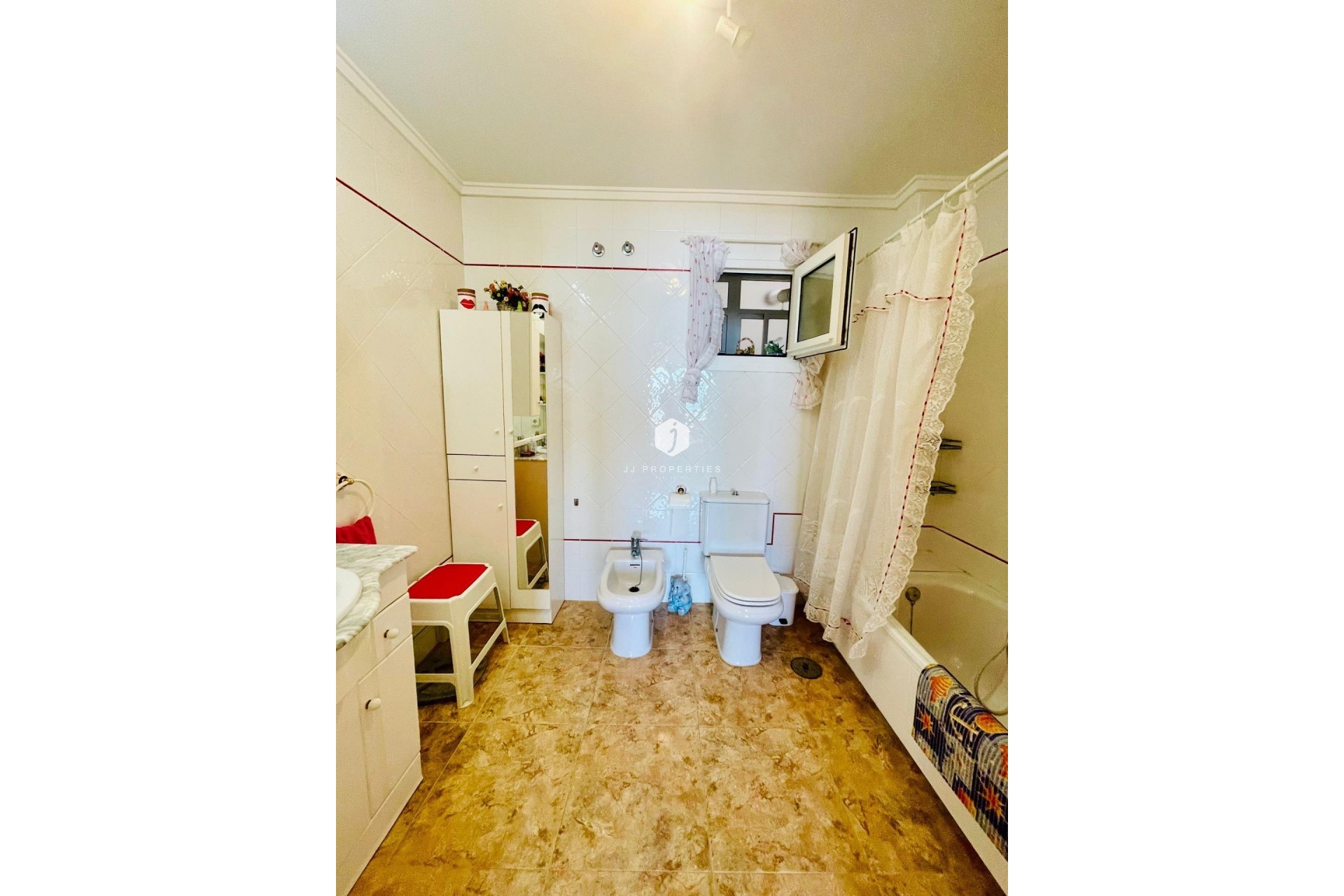 Segunda mano - Apartamento / piso -
Torrevieja - La Mata