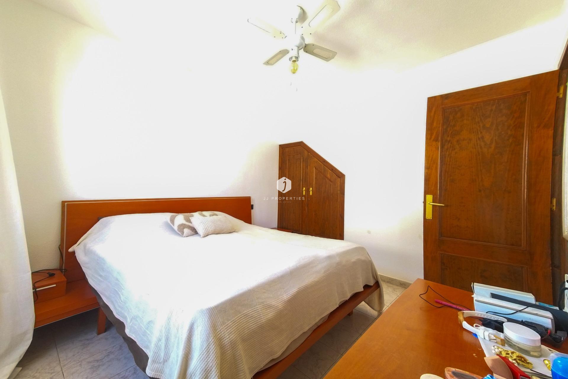 Segunda mano - Apartamento / piso -
Torrevieja - La Mata