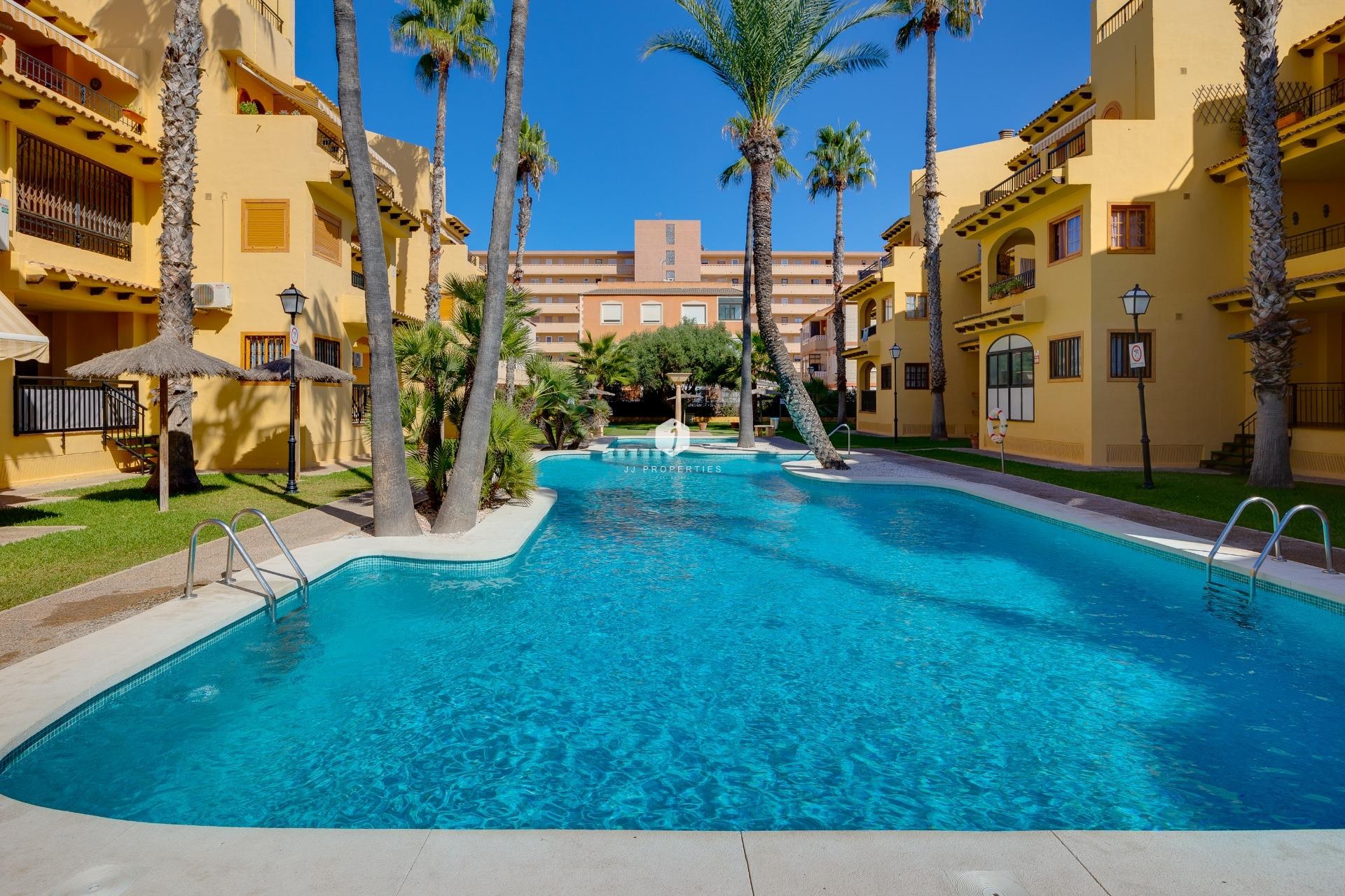 Segunda mano - Apartamento / piso -
Torrevieja - La Mata